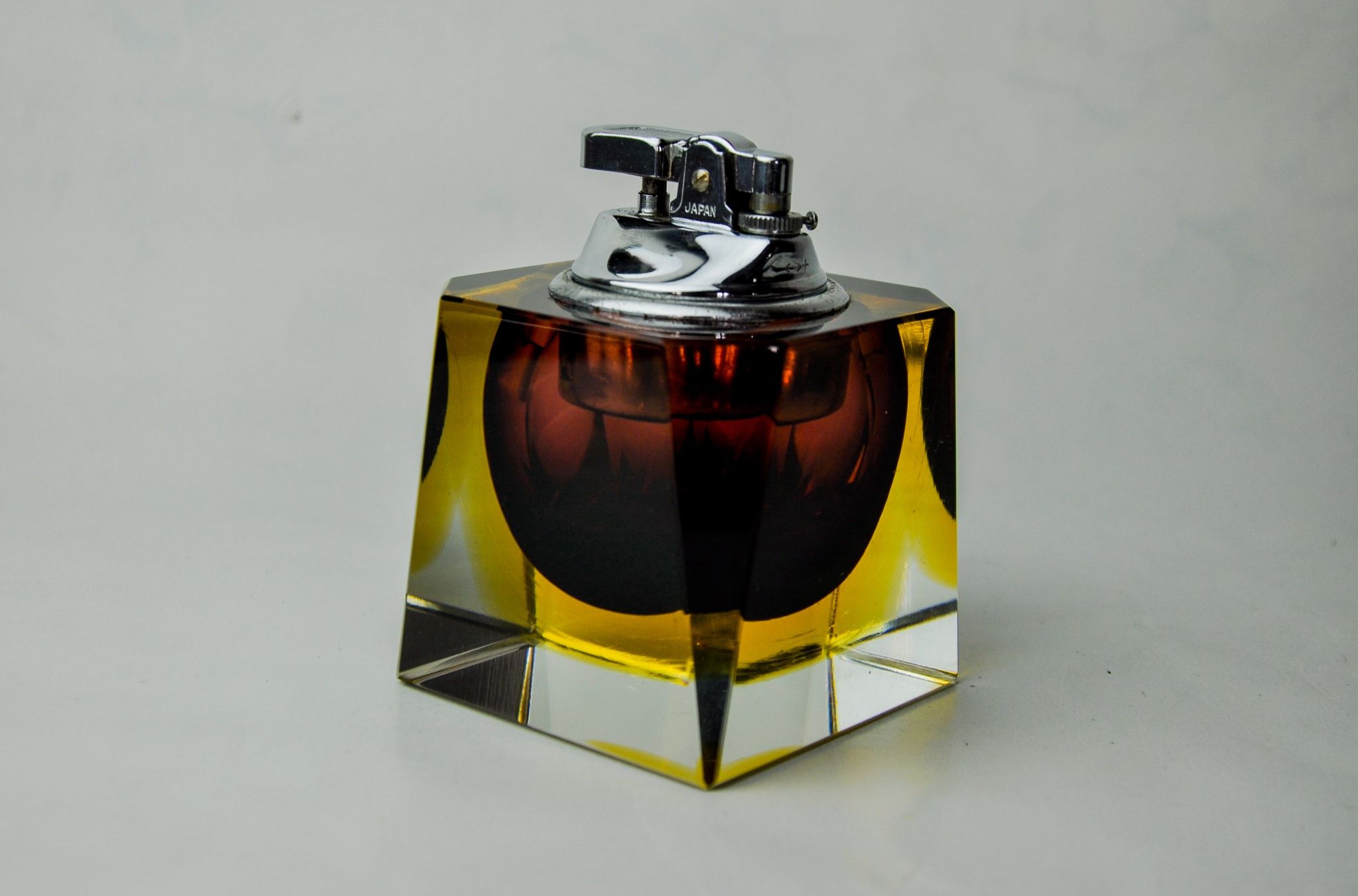 Red and yellow Sommerso lighter by Seguso, Murano glass, Italy, 970