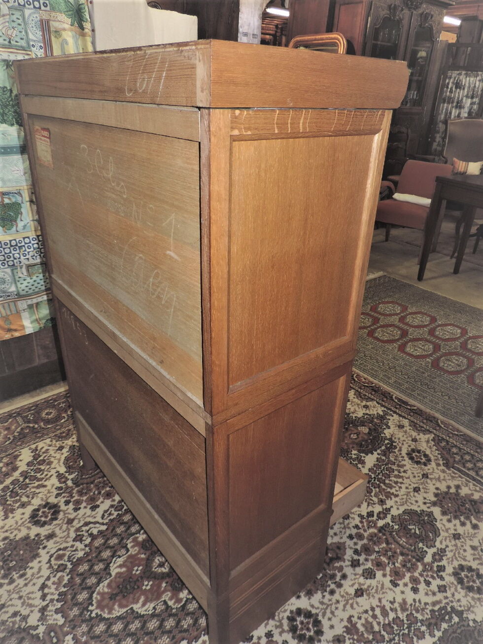 rabies furniture M D in oak 1970