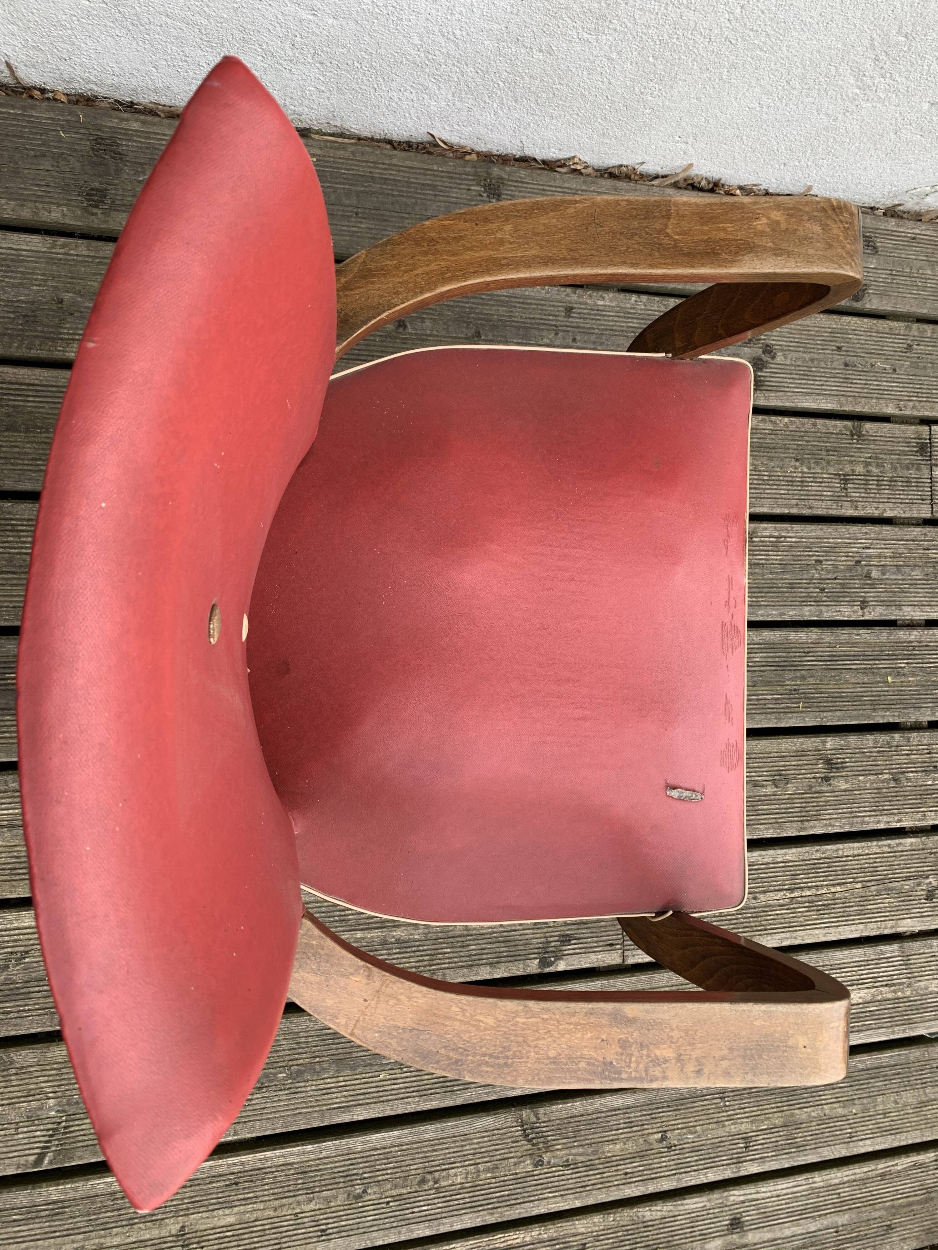 Red skai bridge armchair
