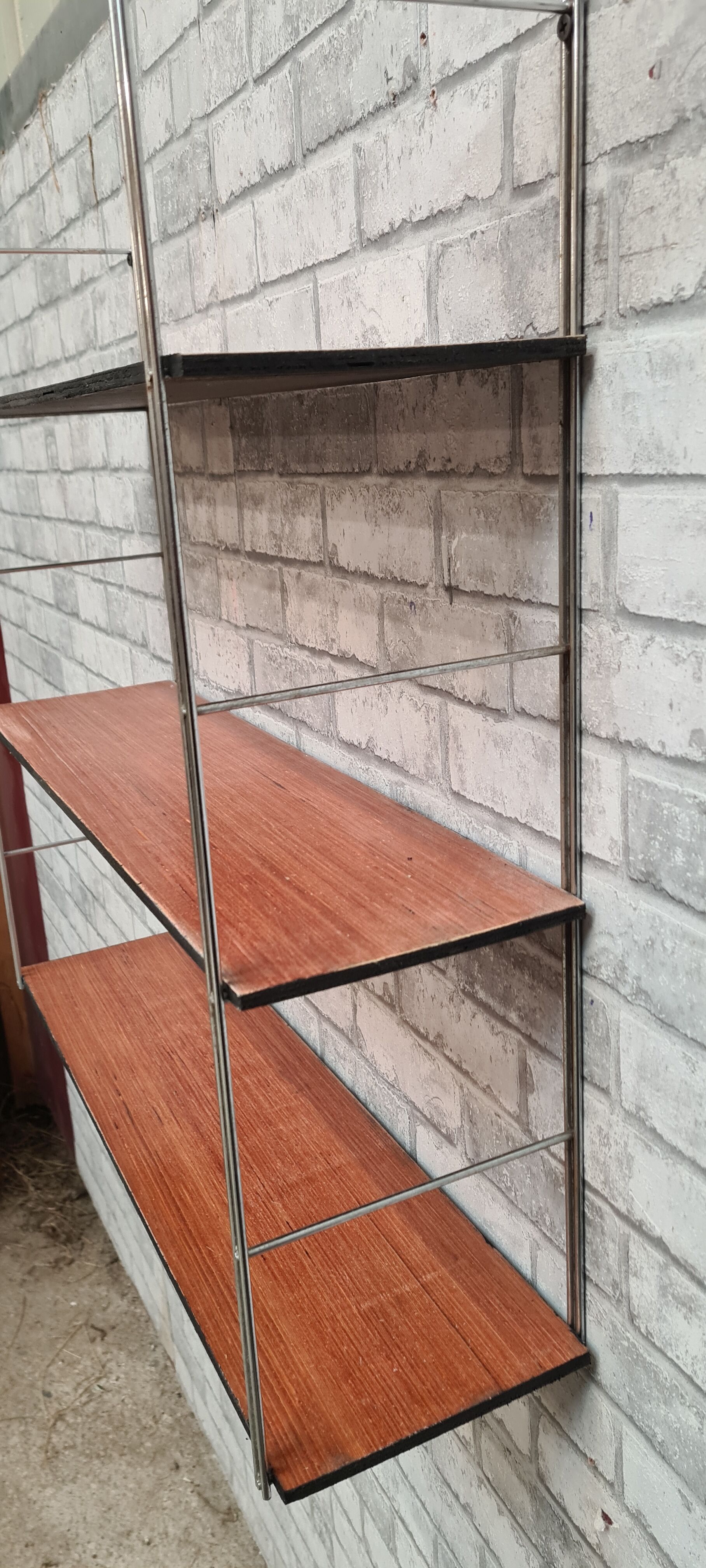 String shelf 58x58x16