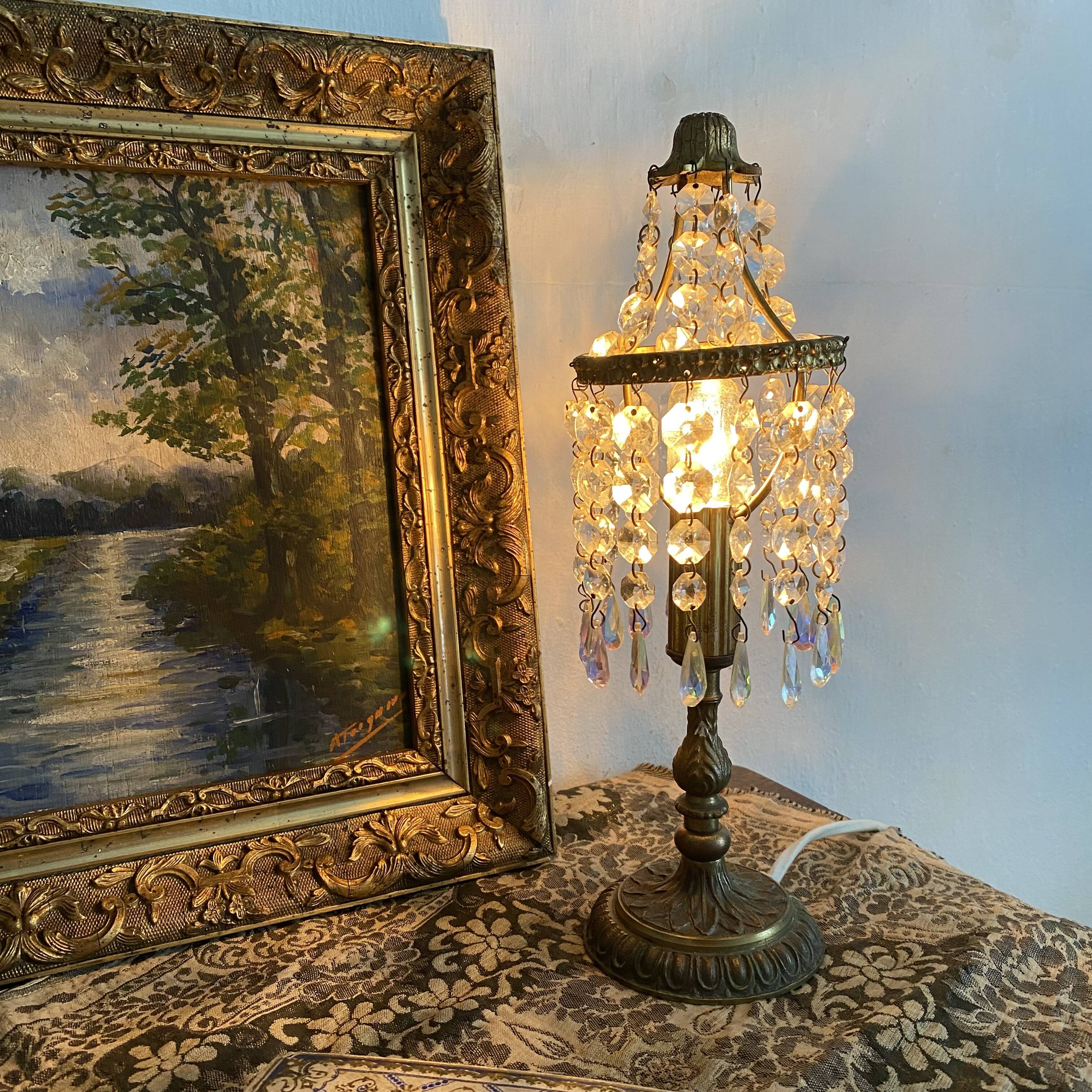 Lampe  pampilles et laiton doré  H 30 cm
