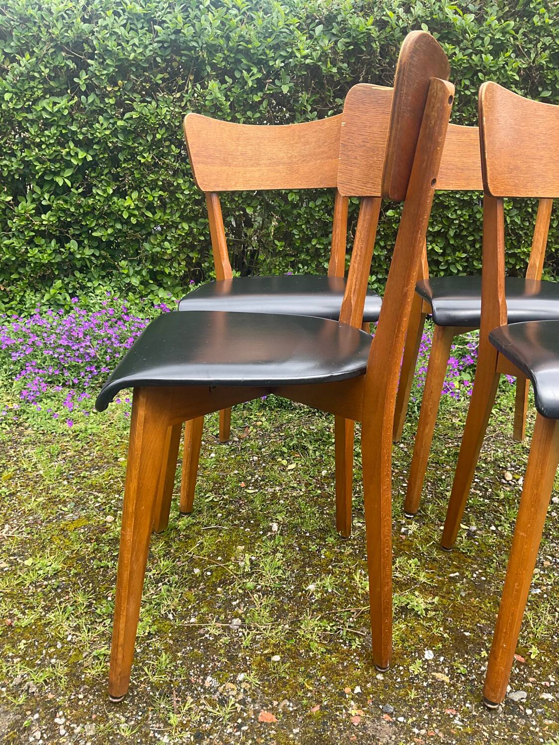 Series of 4 vintage chairs from the 50s and 60s