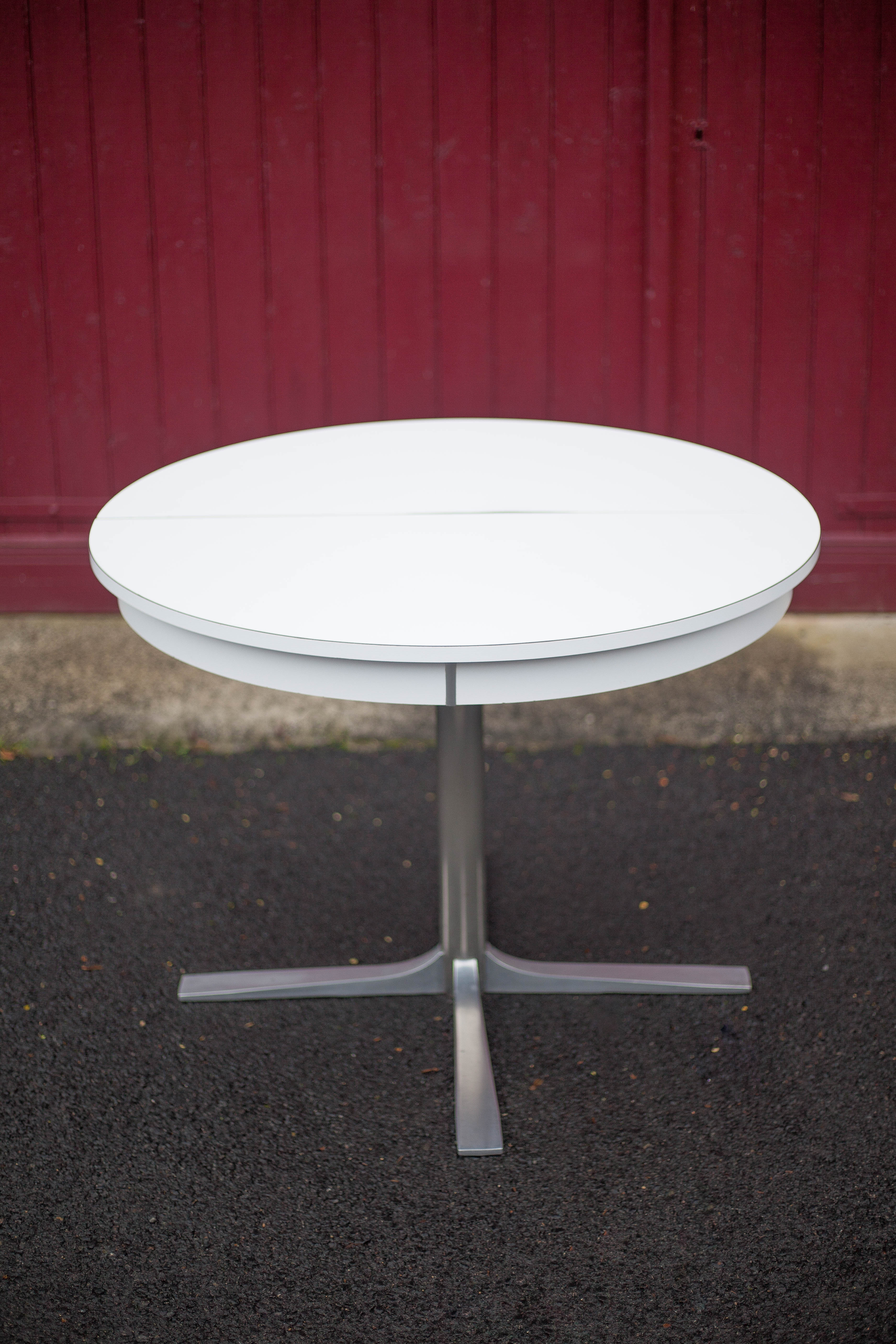Round table formica white vintage 60/70