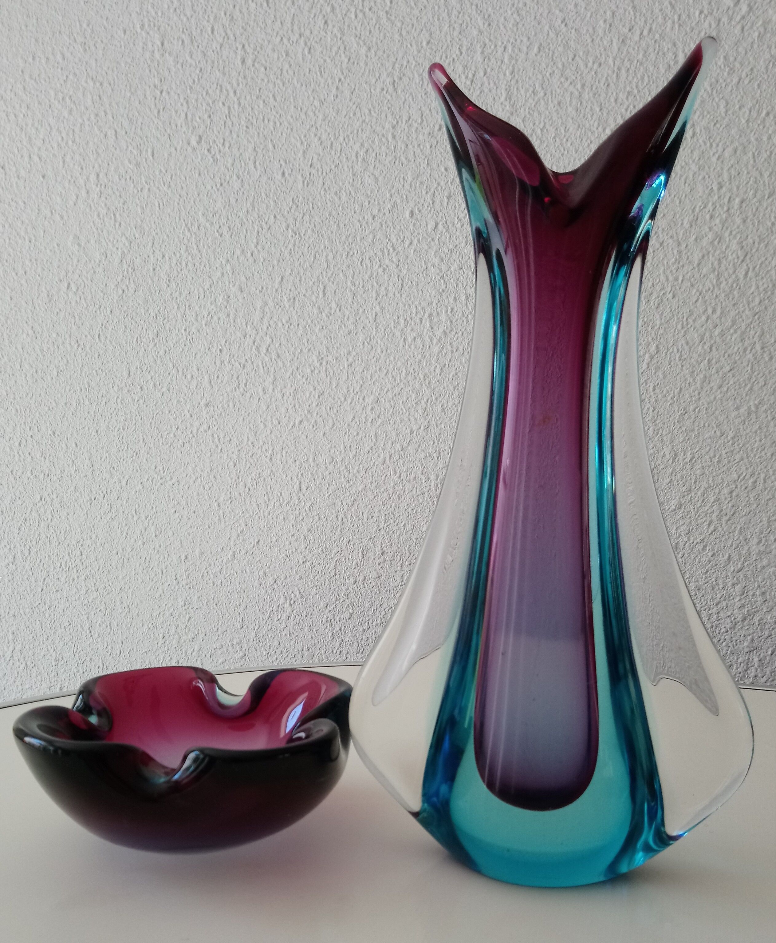 1960s Murano glass vase