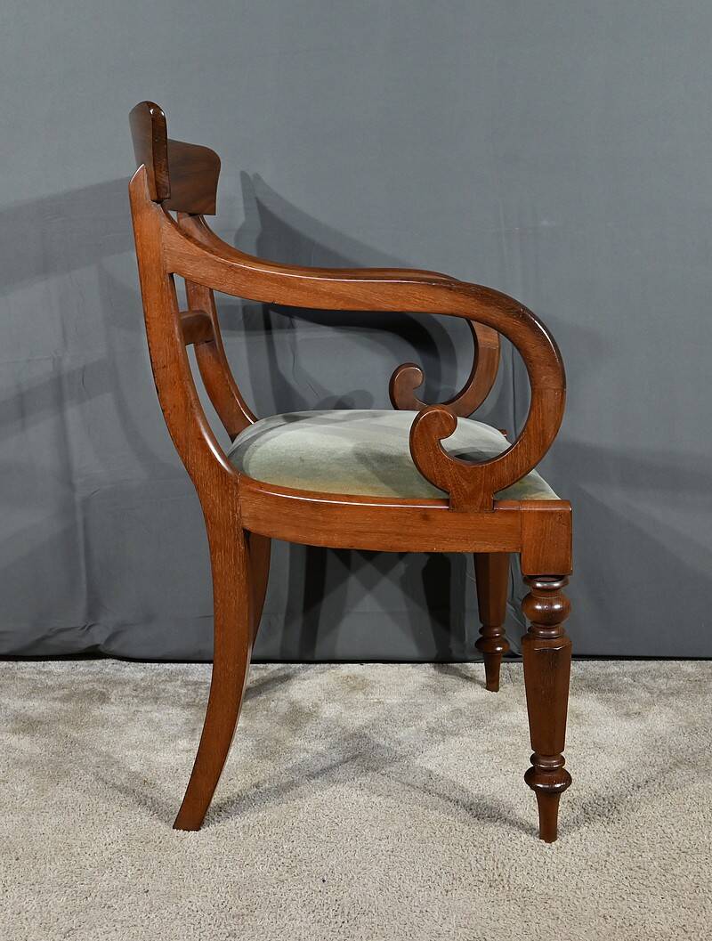 Armchair with Mahogany Crosses, Victorian period, England – 2nd part 19th century