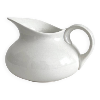 White chubby jug in Sarreguemines iron clay late 19th century