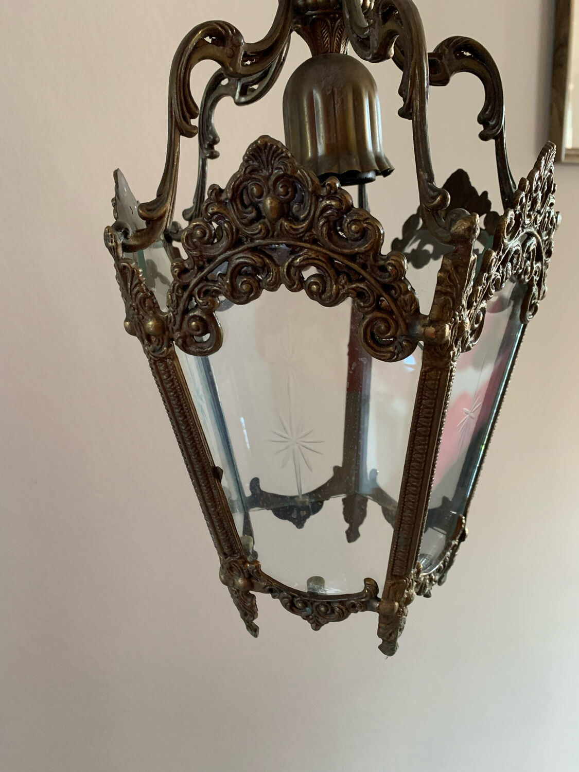 Bronze lantern chandelier