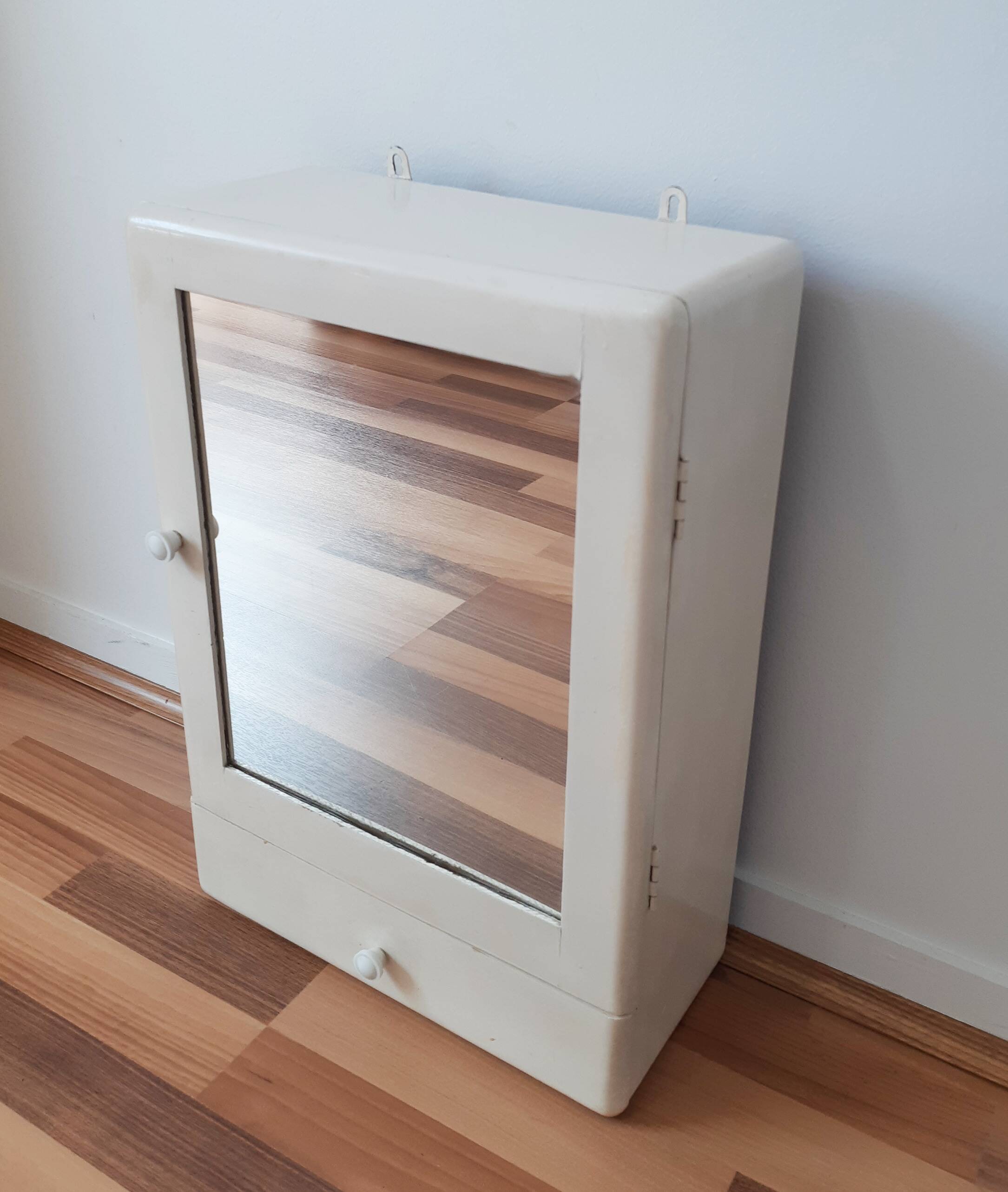 Toilet cabinet or medicine cabinet, vintage, with mirror, squirrel