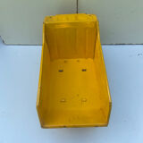 Dump truck
