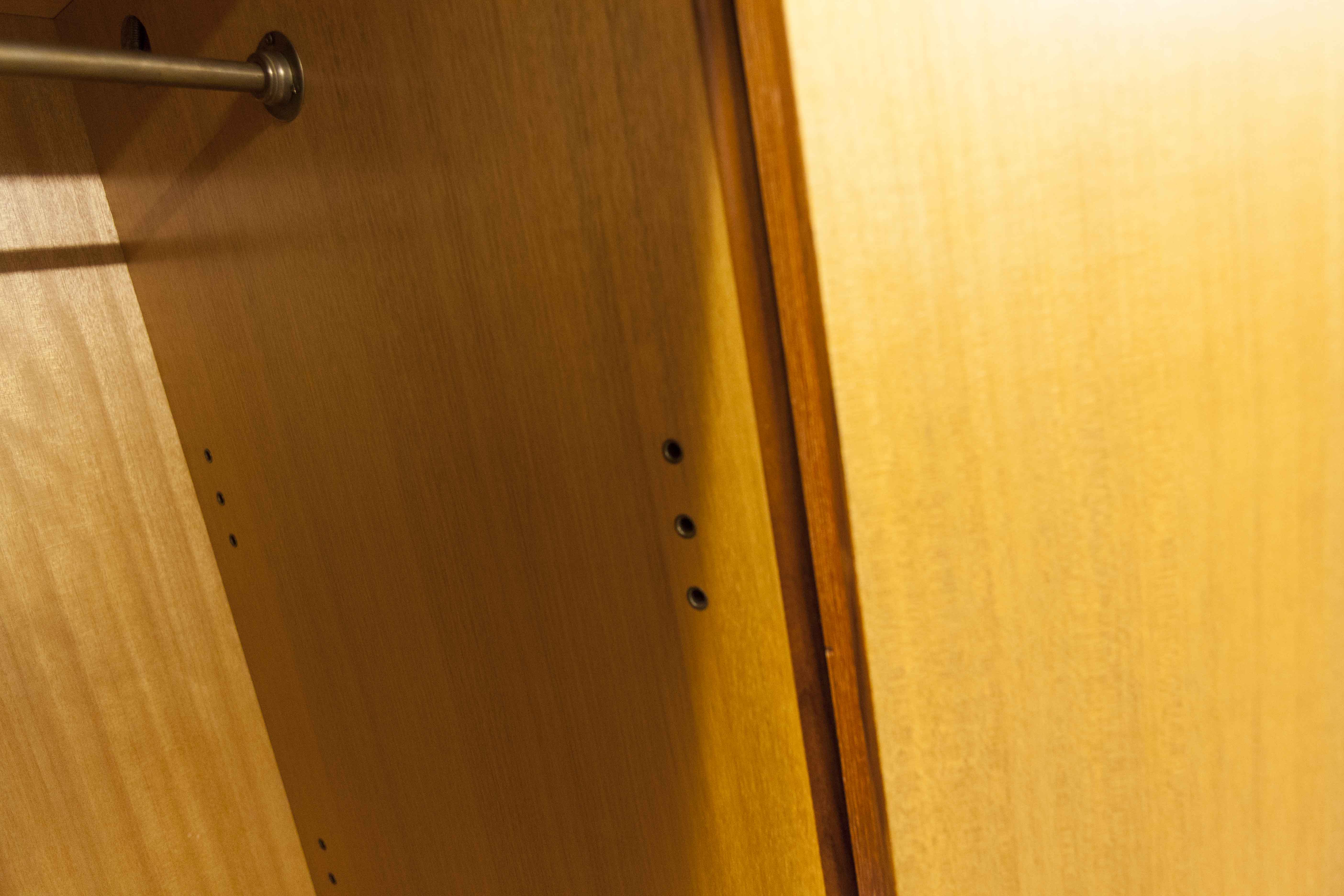 Armoire scandinave en teck 1969 NF Ameublement 202