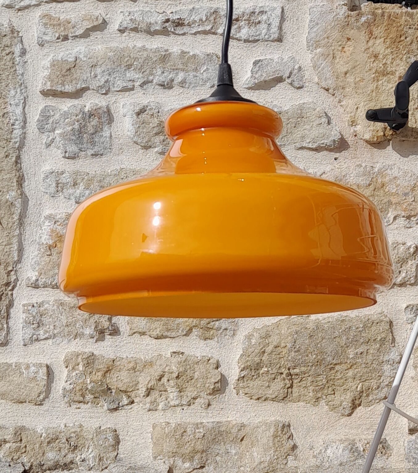 Suspension in orange opaline 70s