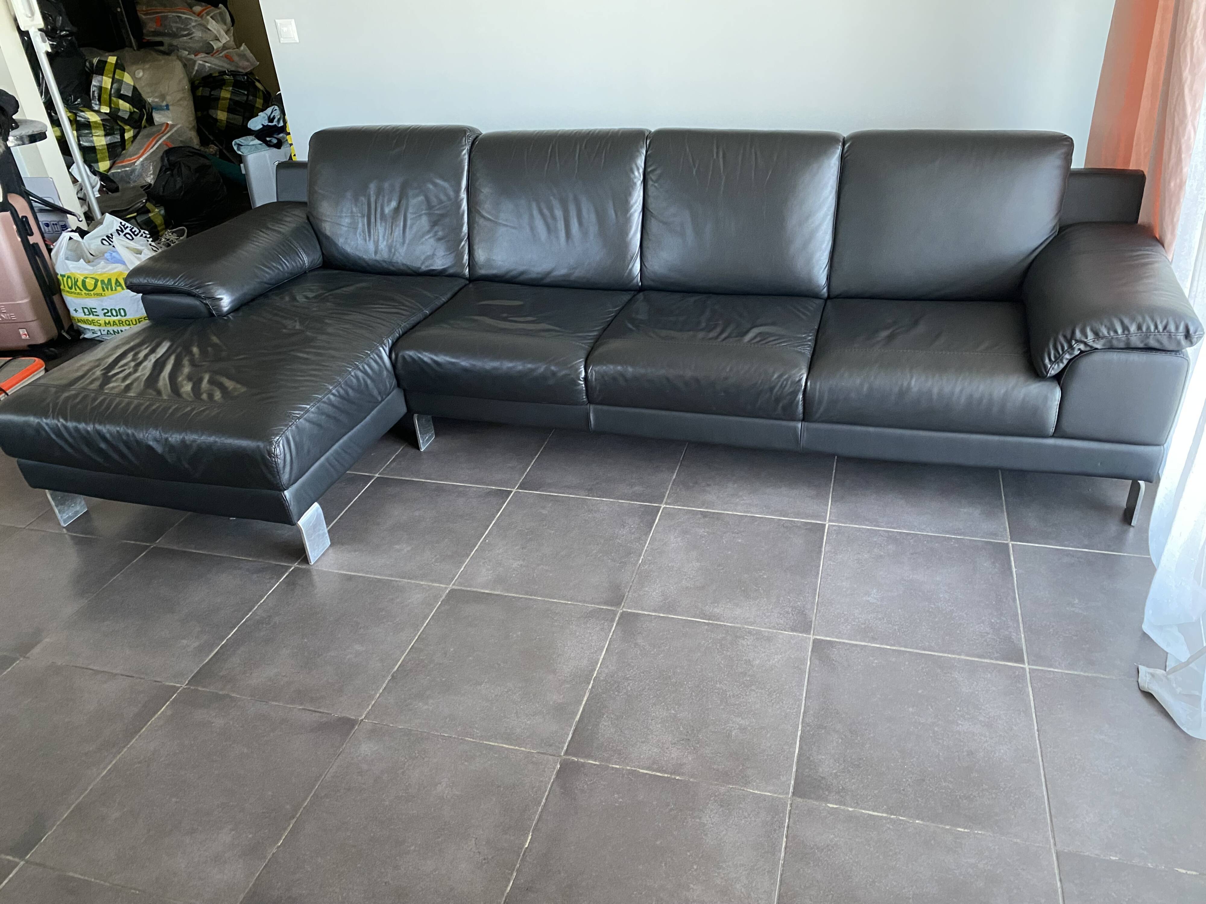 Leather corner sofa
