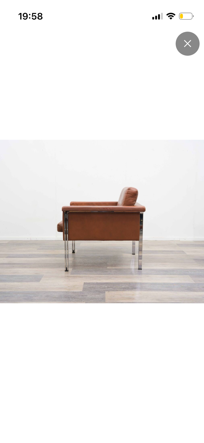 Fauteuil moderne en cuir