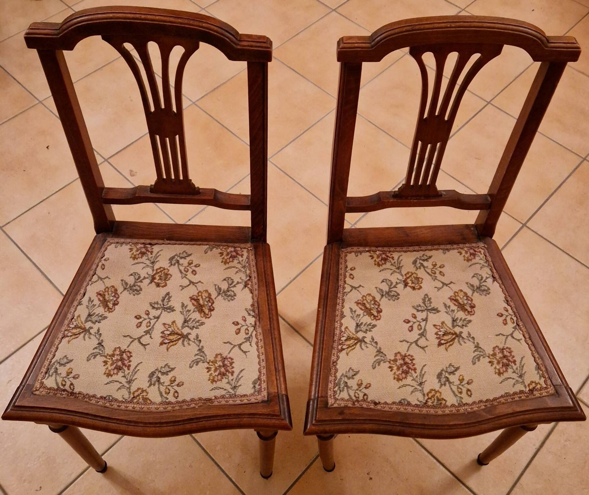 Restored pair of Louis XVI chairs – openwork backrest, solid wood