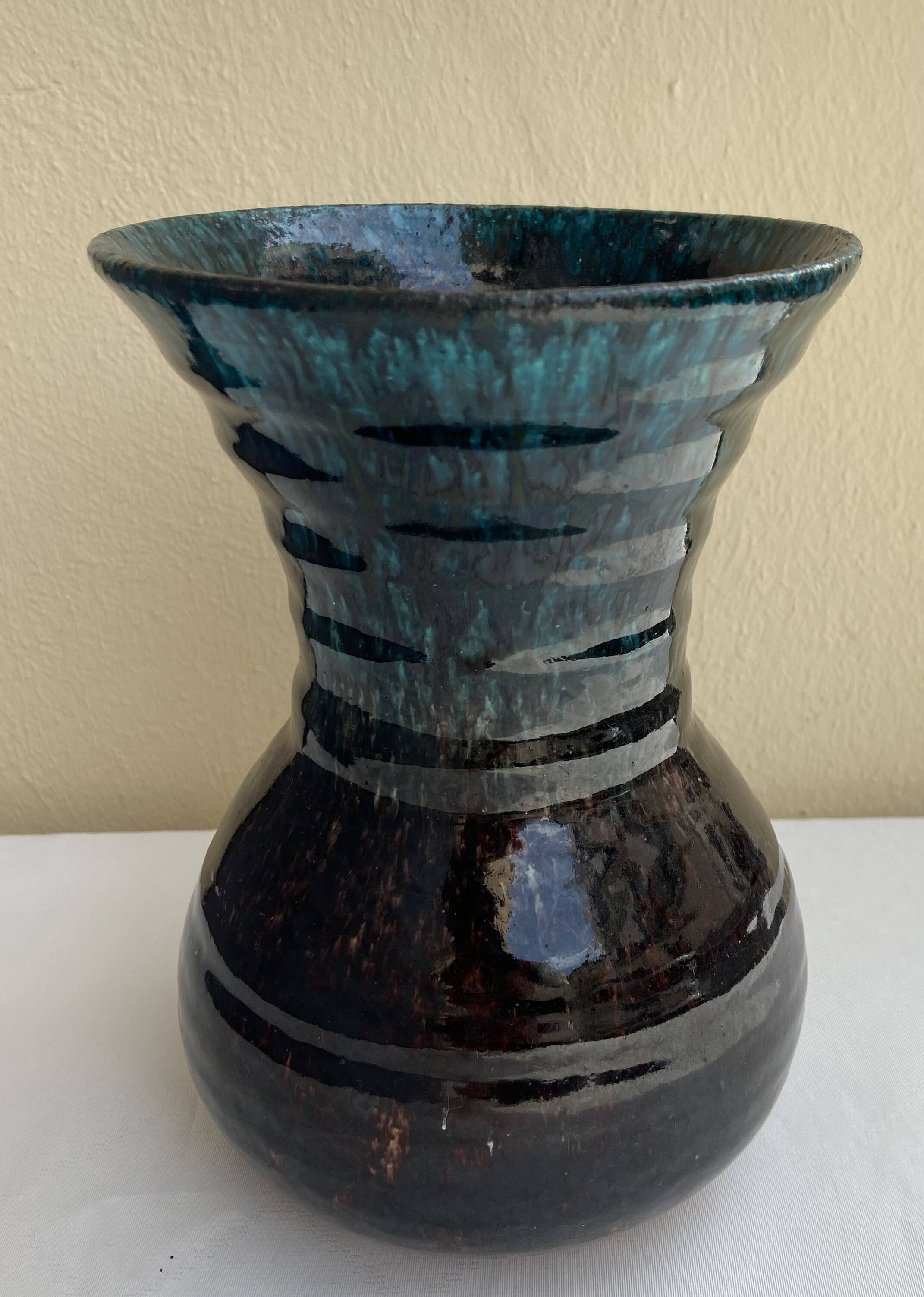 Accolay ceramic vase from the 1960s