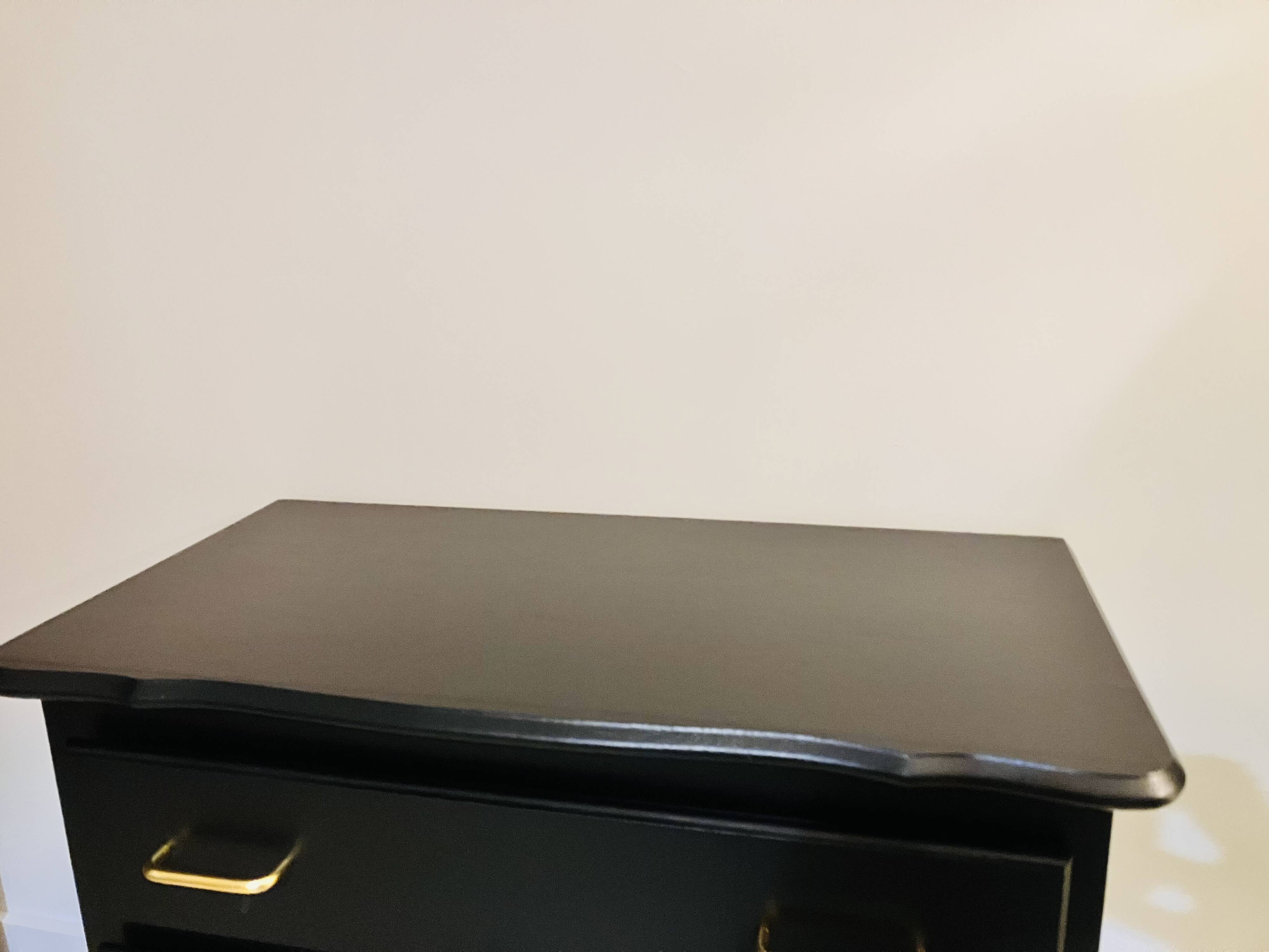 Satin black wooden chest of drawers
