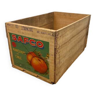 Wooden crate transporting apples safco chile 1959