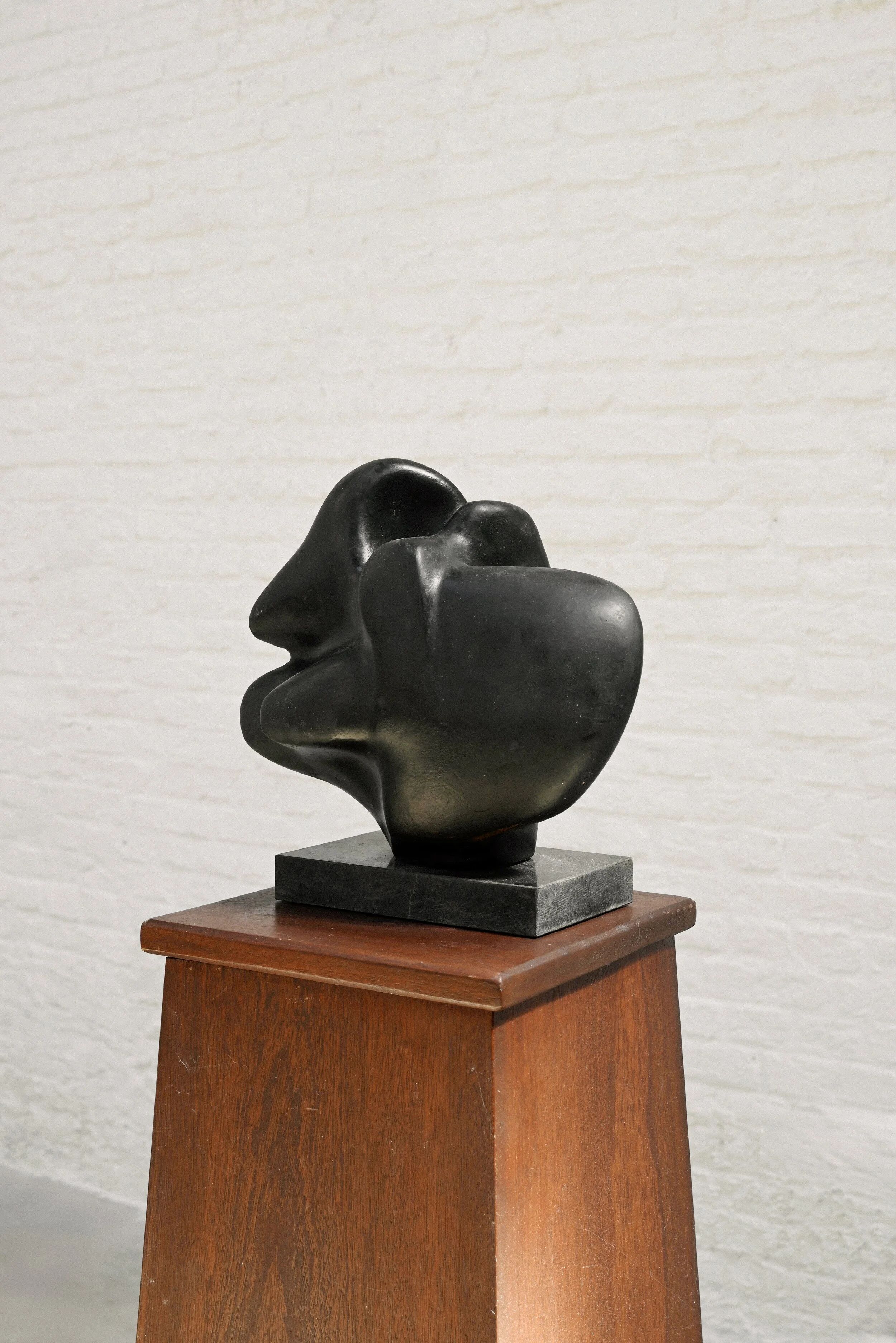 Sculpture abstraite en terre cuite noire, années 1960