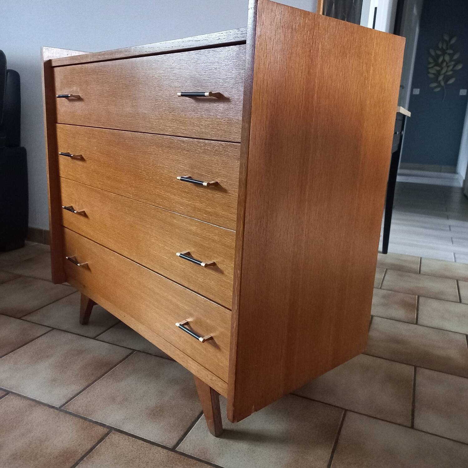 Vintage chest of drawers