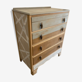 English dresser