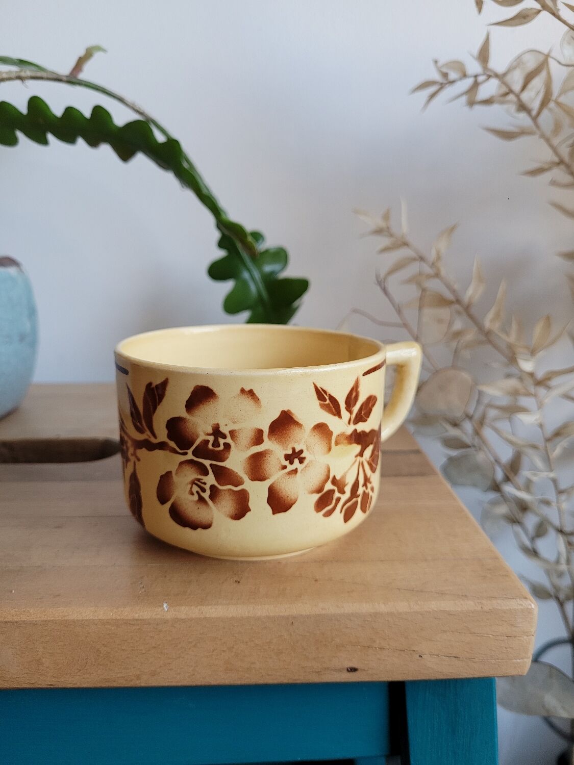 Digoin style coffee cup