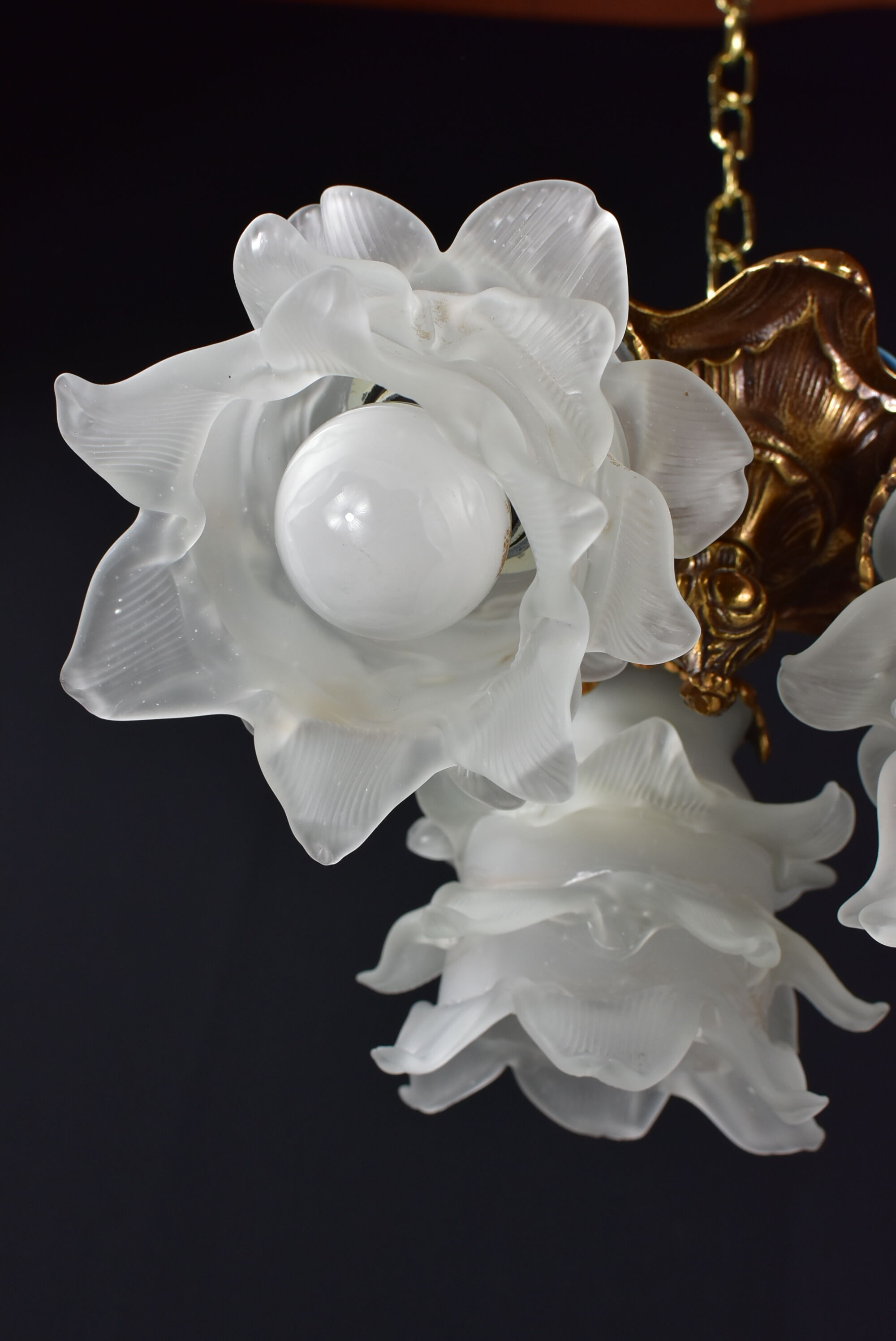 Bronze ceiling lamp 3 lamps glass paste.