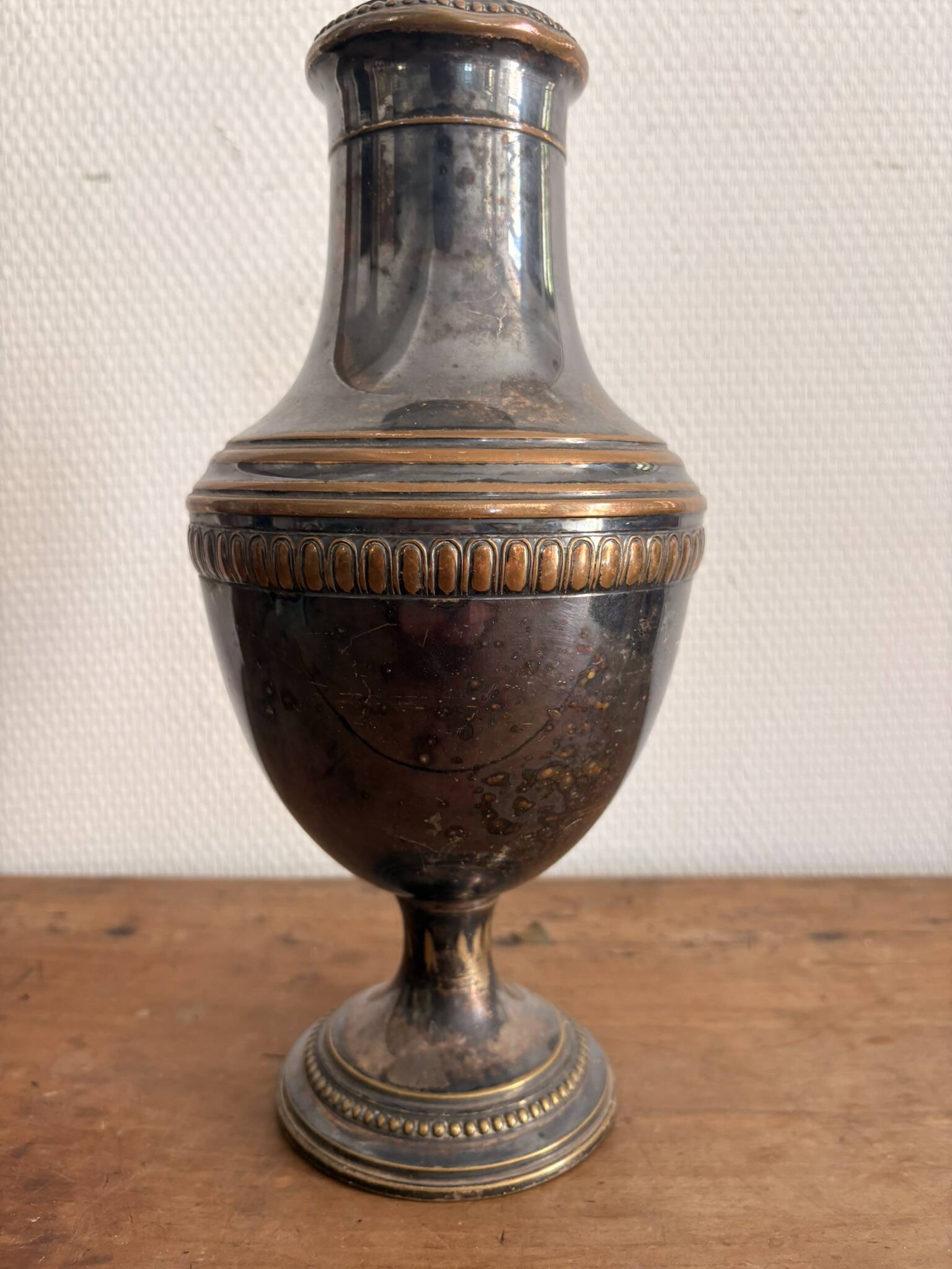 Neo-classical baluster vase, silver-plated, Louis XVI Directoire, 20th century.
