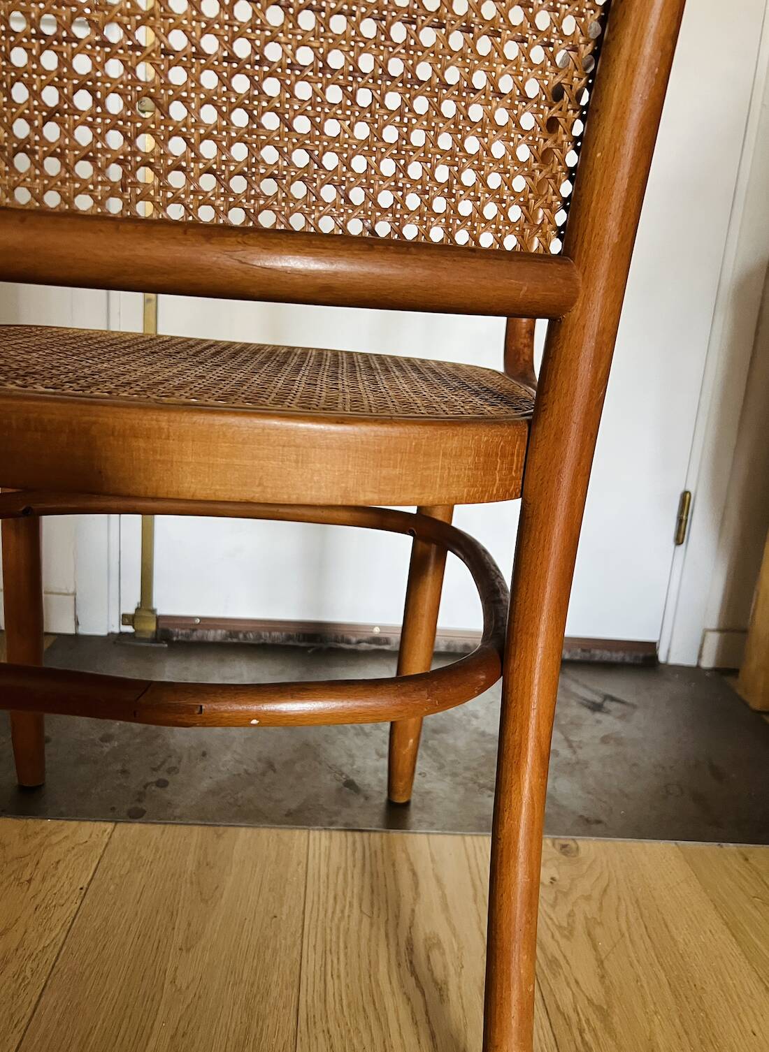 Fauteuil 811 ou Prague, Josef Hoffmann pour Thonet, circa 1930