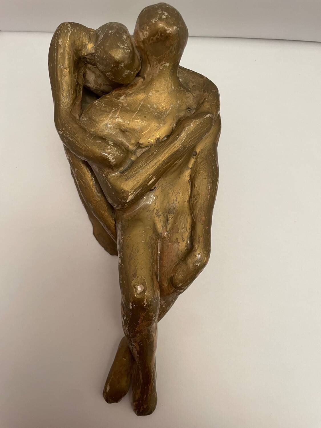 Sculpture of an embracing couple 20th century signed