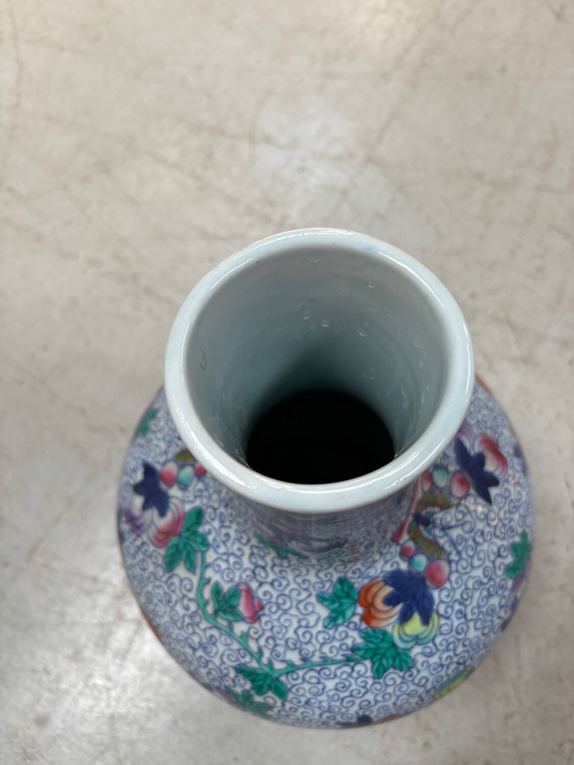 CHINA Polychrome porcelain vase decorated with butterflies Signed under the base 43cm