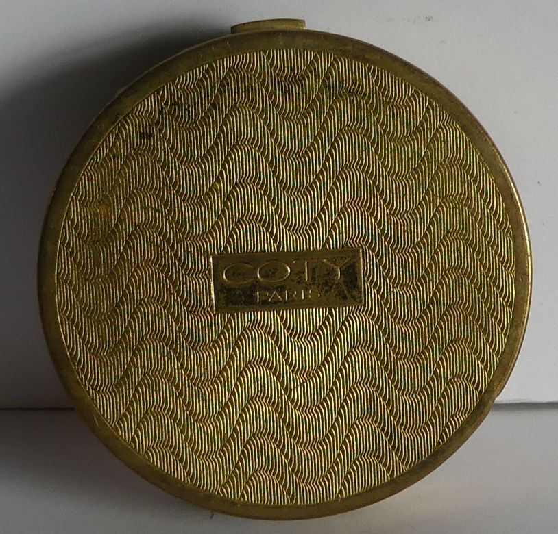 Coty bag powder tray