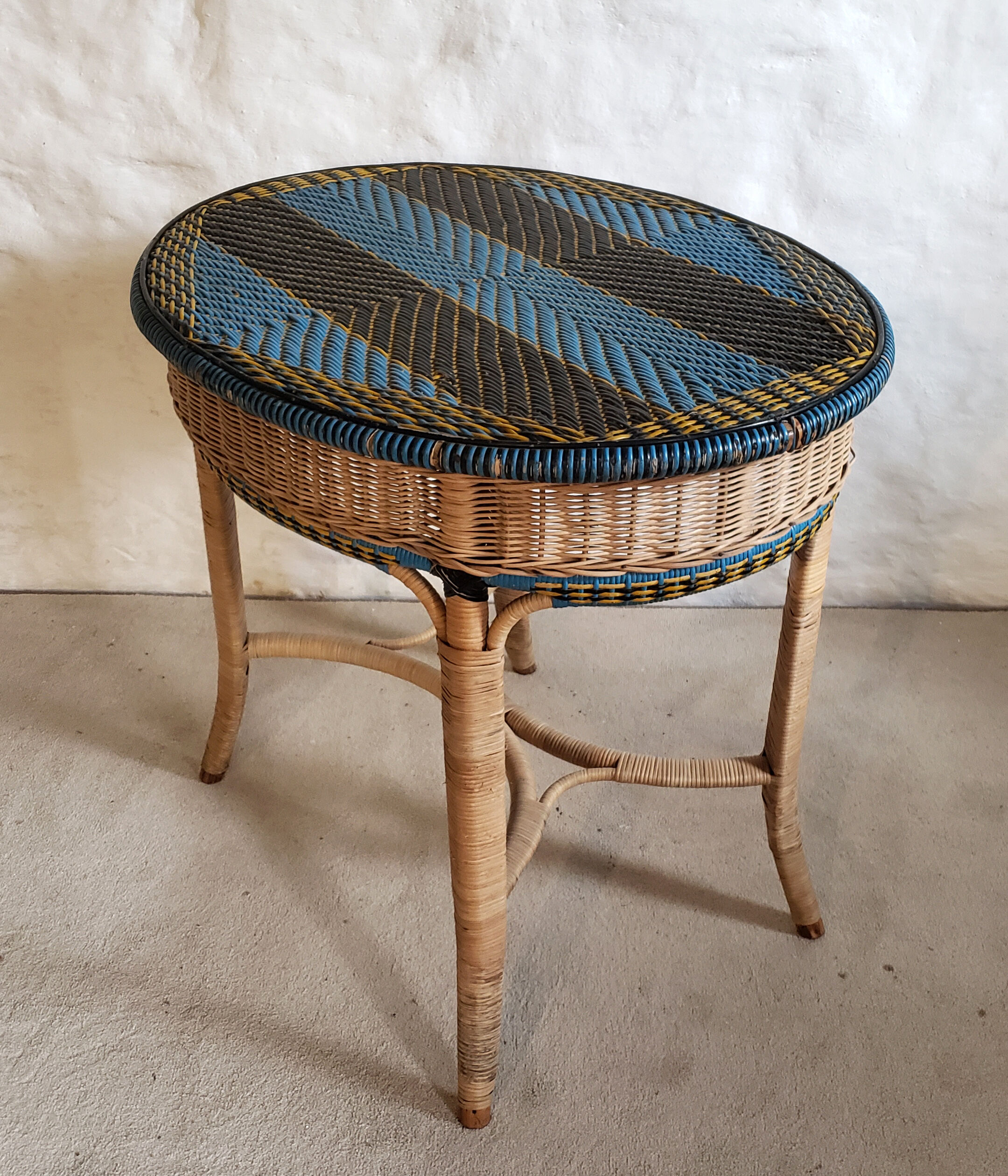 1930 rattan lounge set