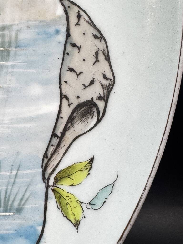 Decorative dish in Limoges porcelain, hand-painted decoration – late 19th century