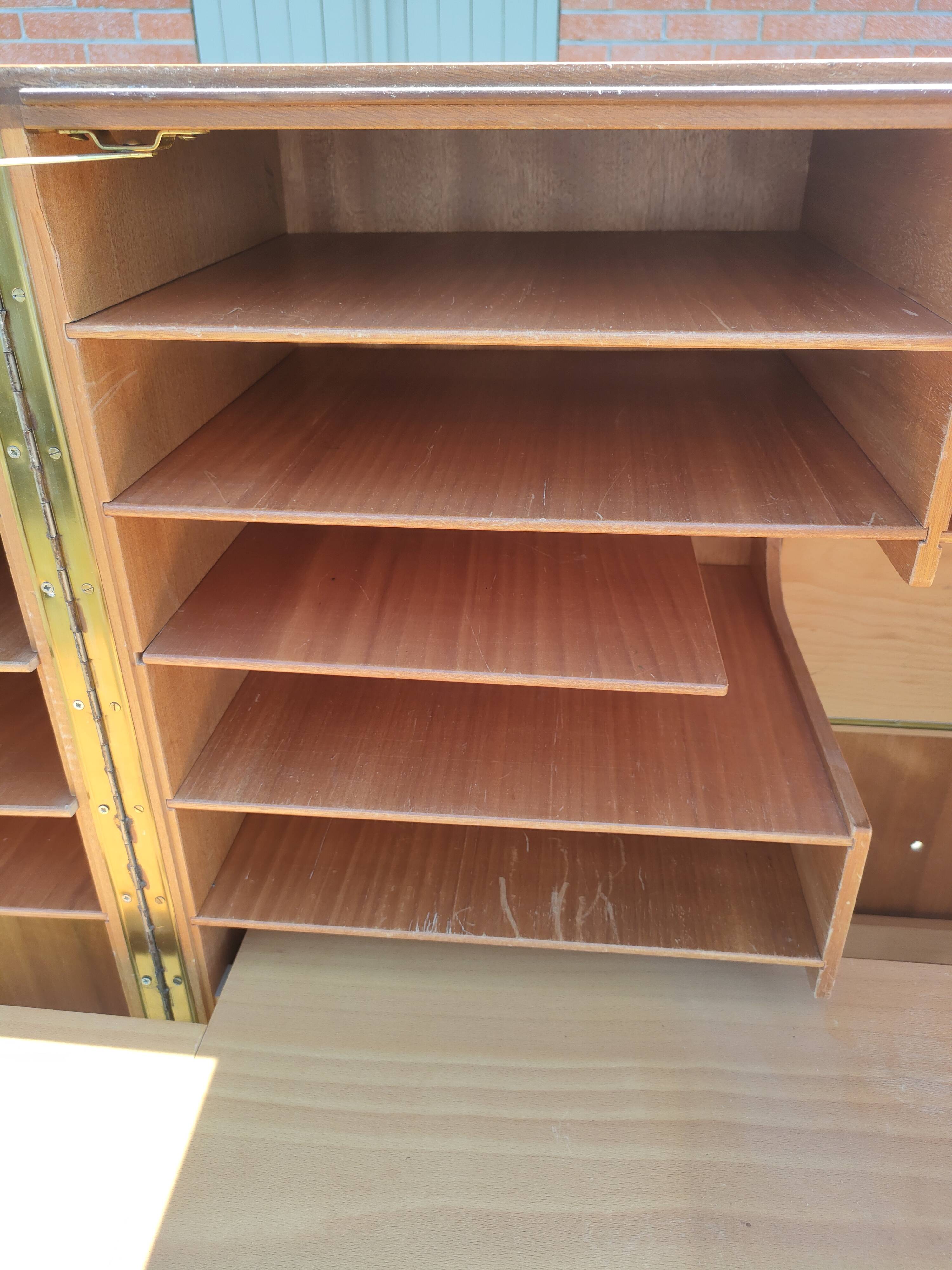 Bureau « magic box »  dans le style de Mummenthaler & Meier