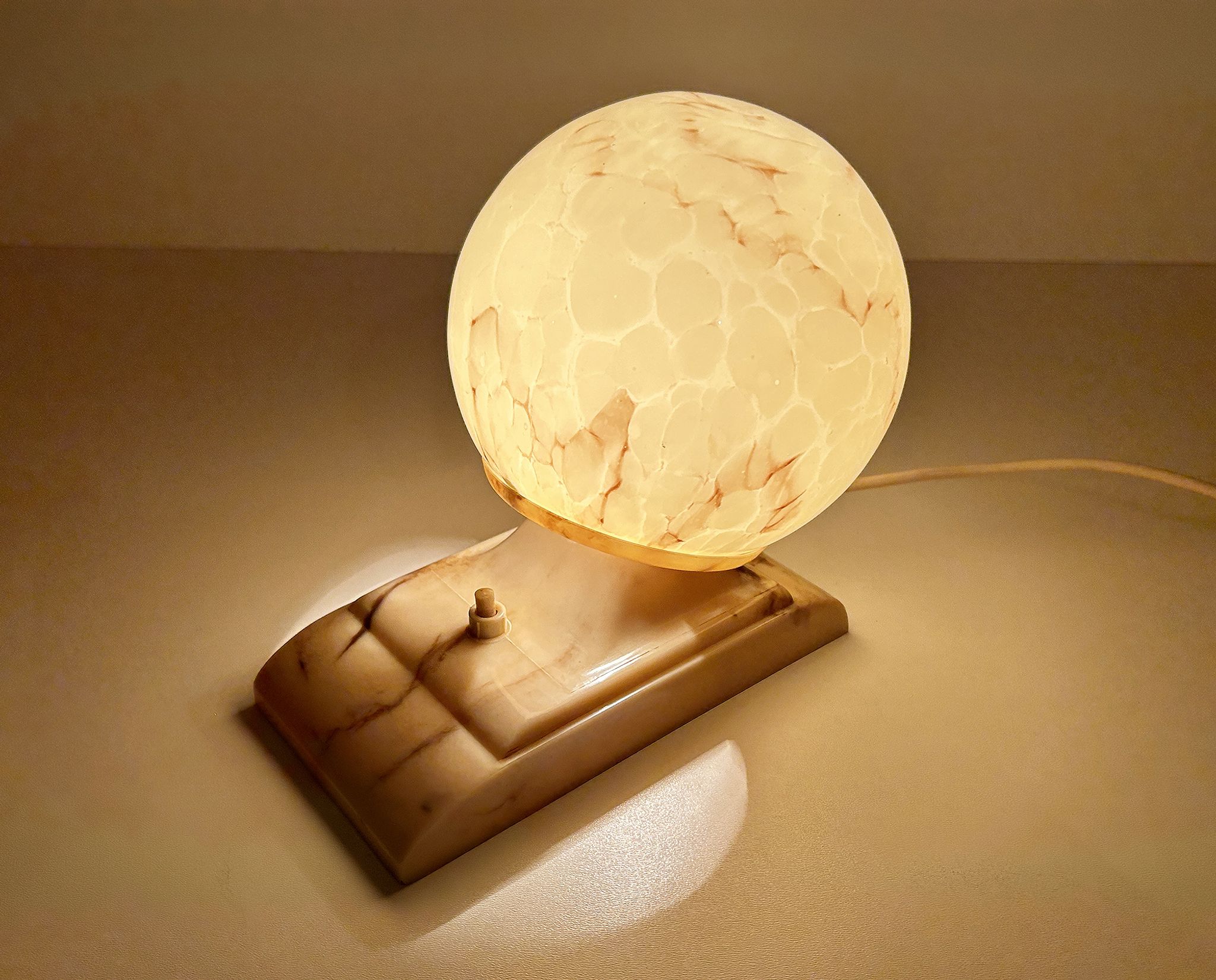 Vintage Art Deco Table Lamp, 40 years, Bakelite Melamine Opaline Marble