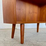 Danish retro vintage bookcase by Ølholm Møbelfabrik in teak 1960s