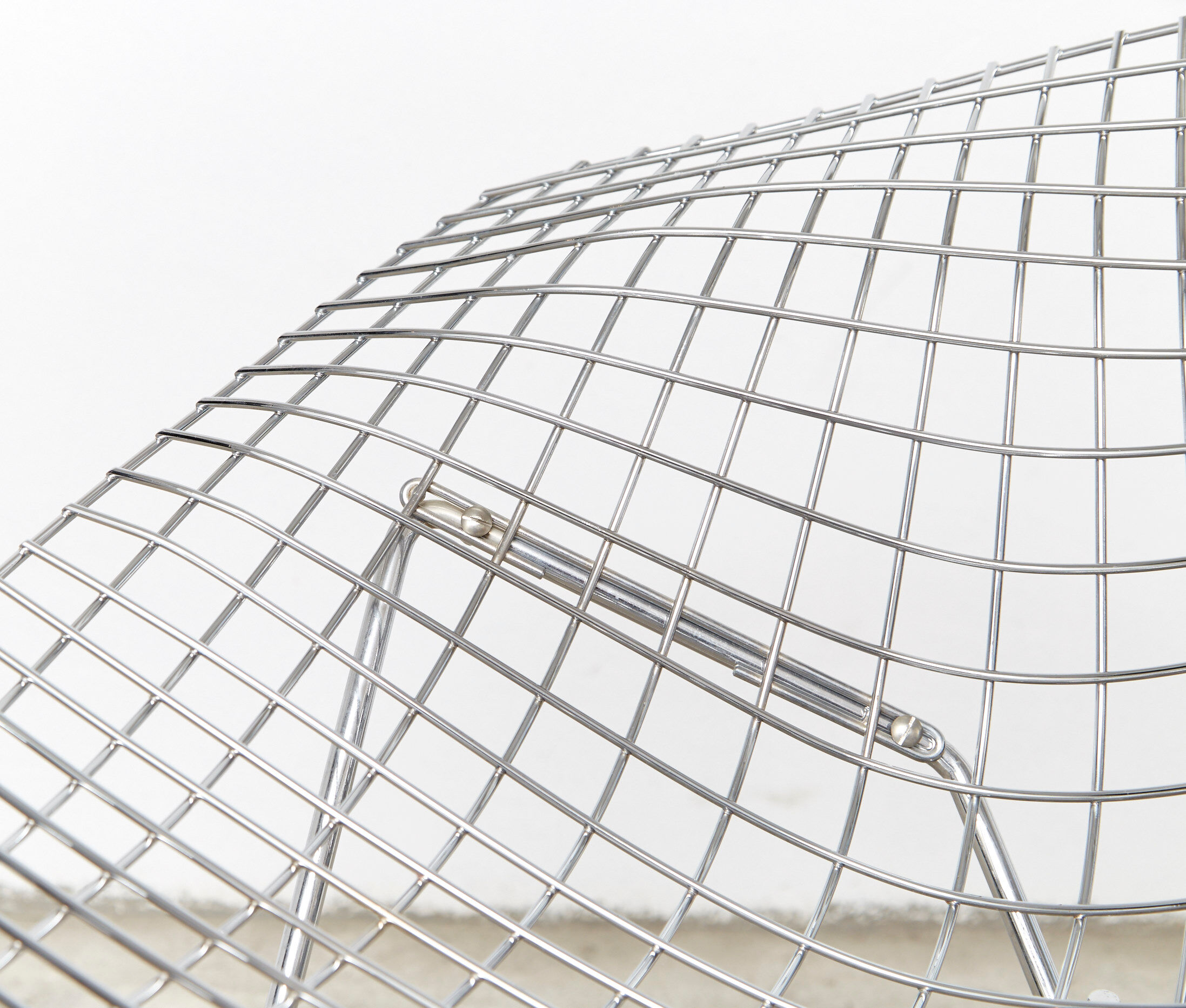 Harry Bertoia diamond chair 421 for Knoll International