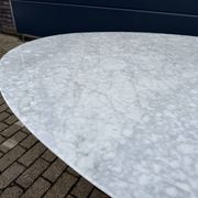 Original Knoll Tulip oval dining table (198cm) Carrara marble