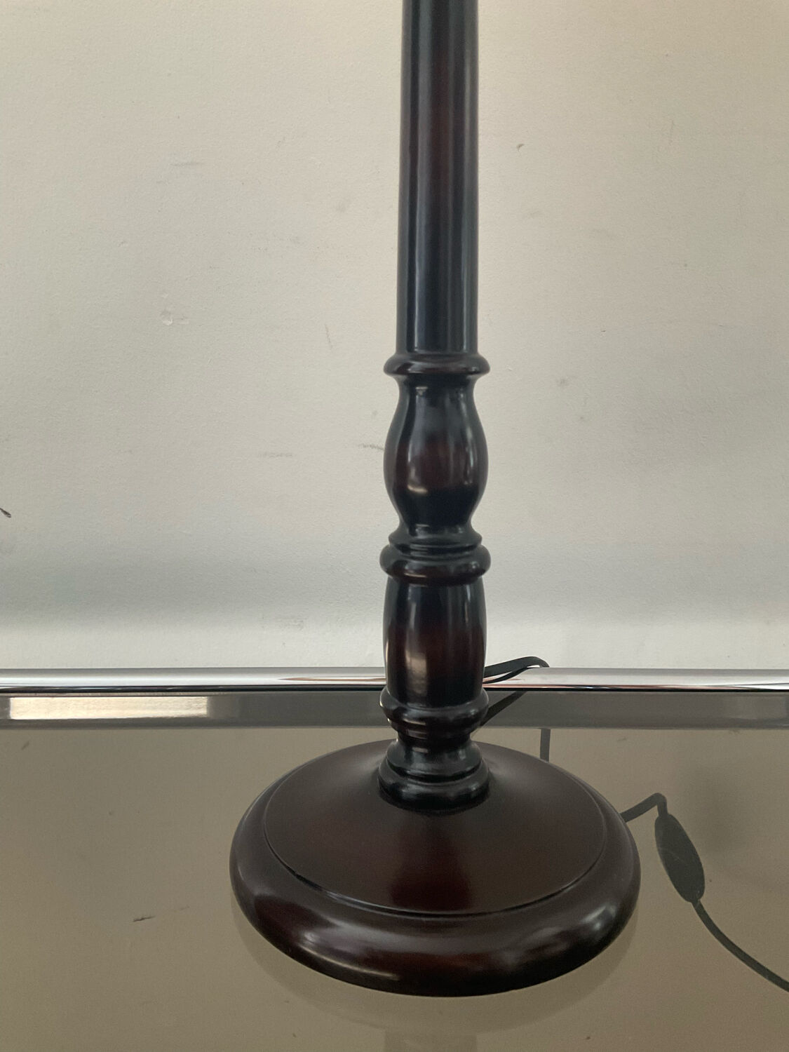 Vintage lamp in wood and silk