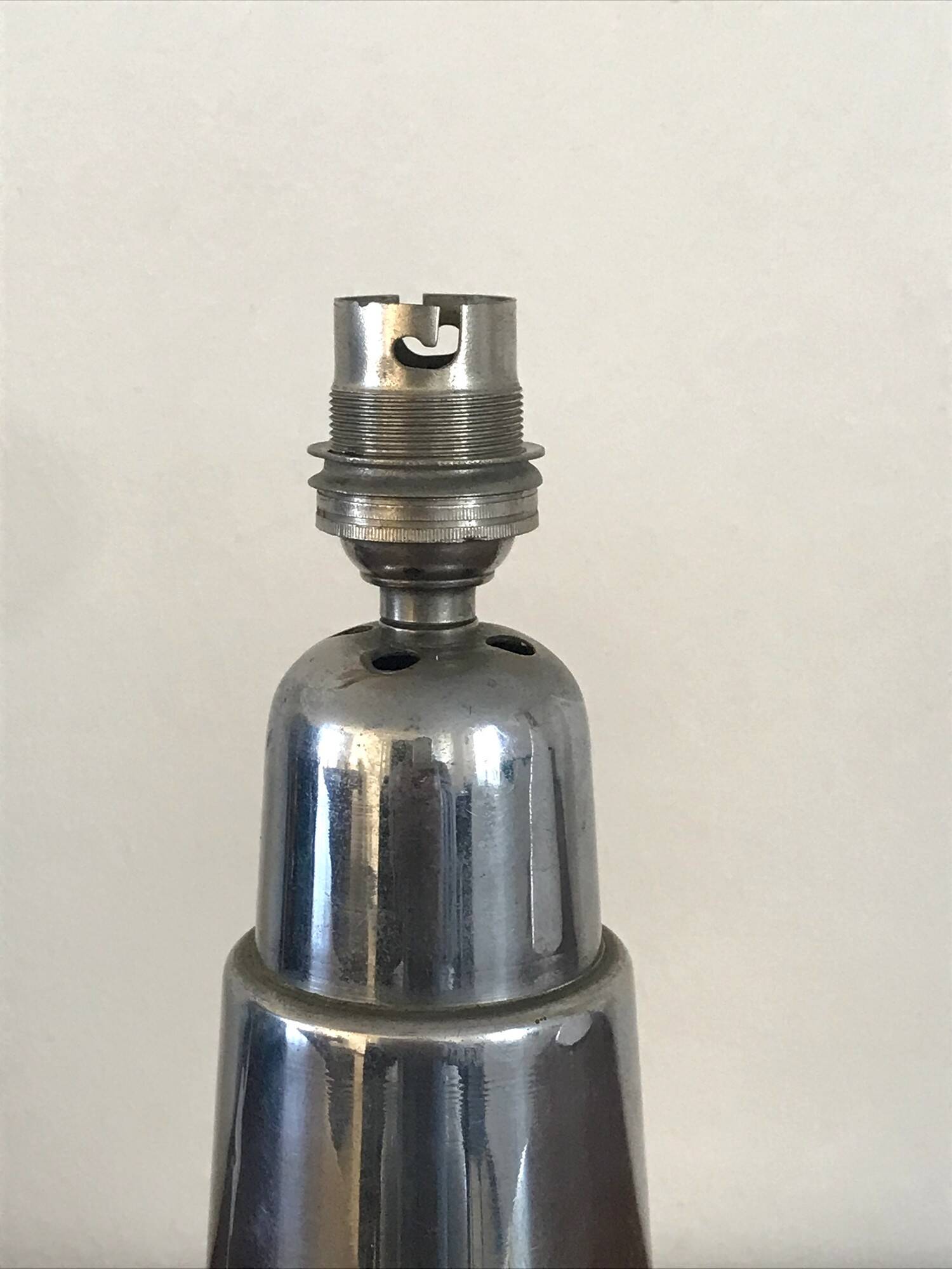 1930s Art Deco lamp in chrome with recycled cotton shade