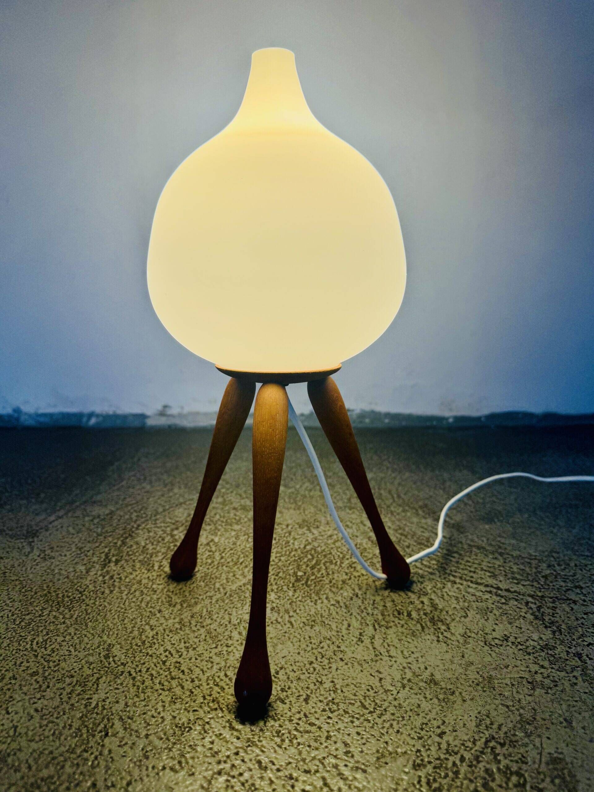 Model 105 Wooden Tripod Table Lamp By Uno & Östen Kristiansson For Luxus, Sweden 1950S