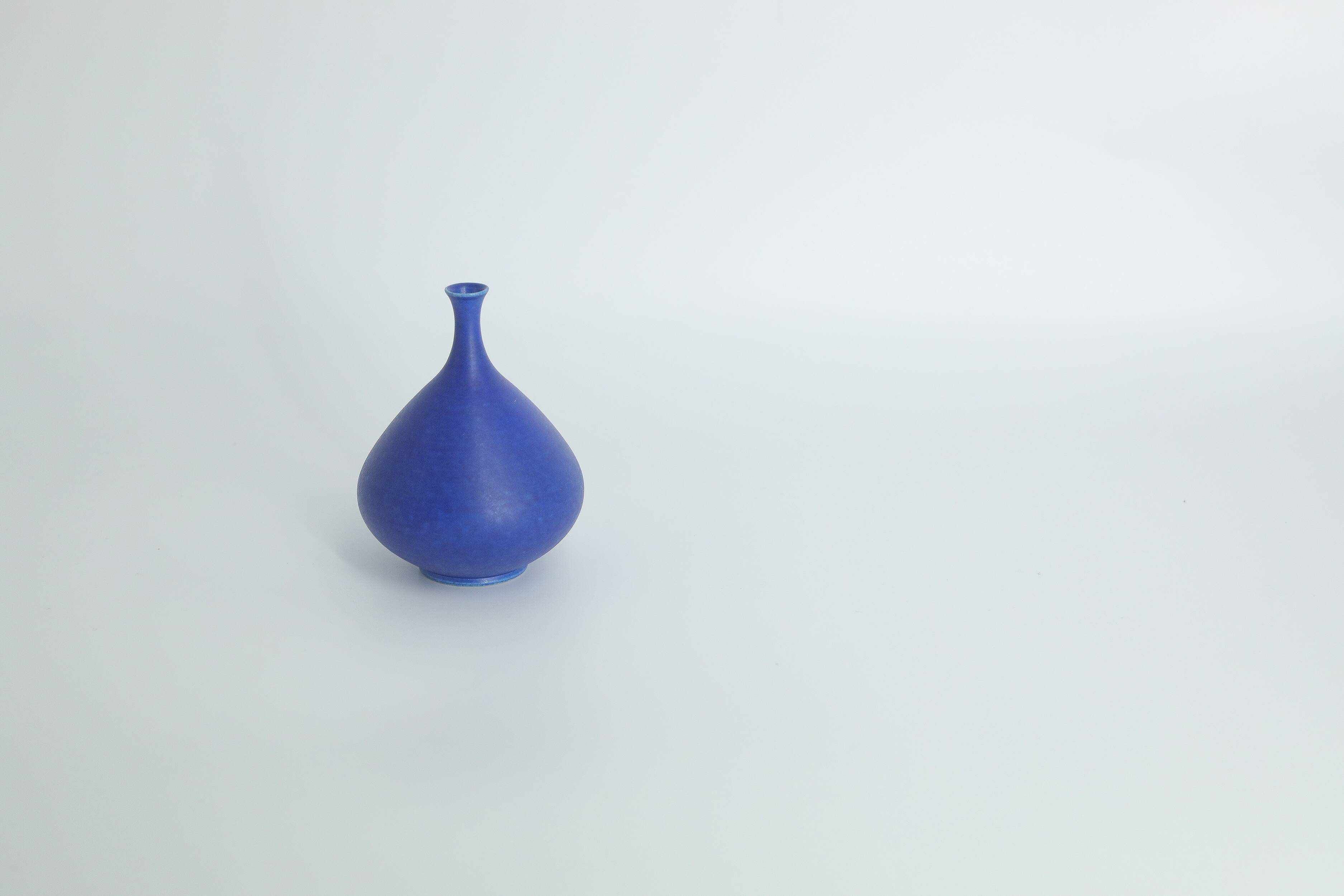 Scandinavian cobalt stoneware vase by Gunnar Borg for Höganäs.