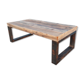 Table basse industrielle avec plateau bois et piètements métal