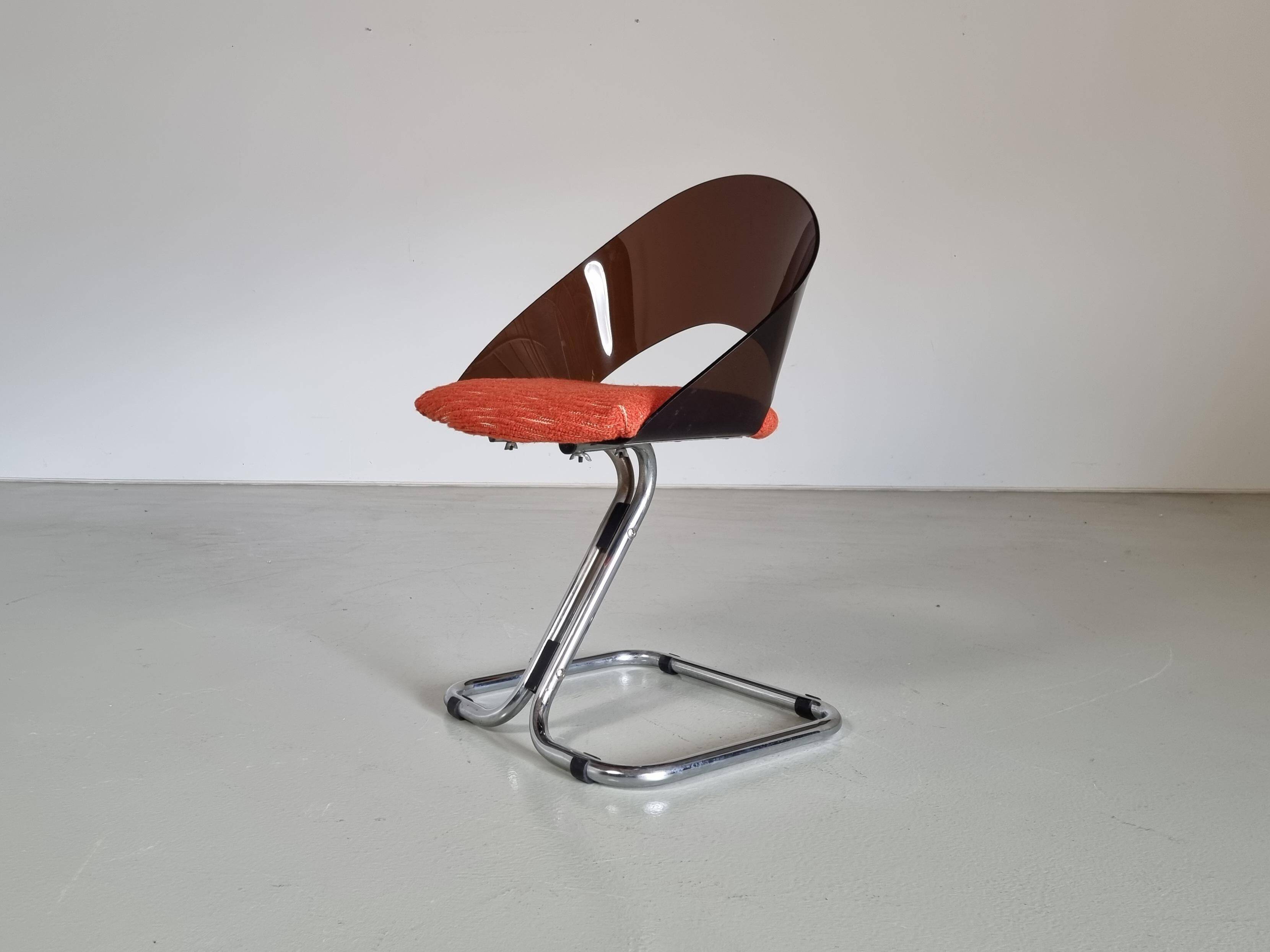 Set of 4 Italian dining chairs in plexiglass from the Spage era, 1970.