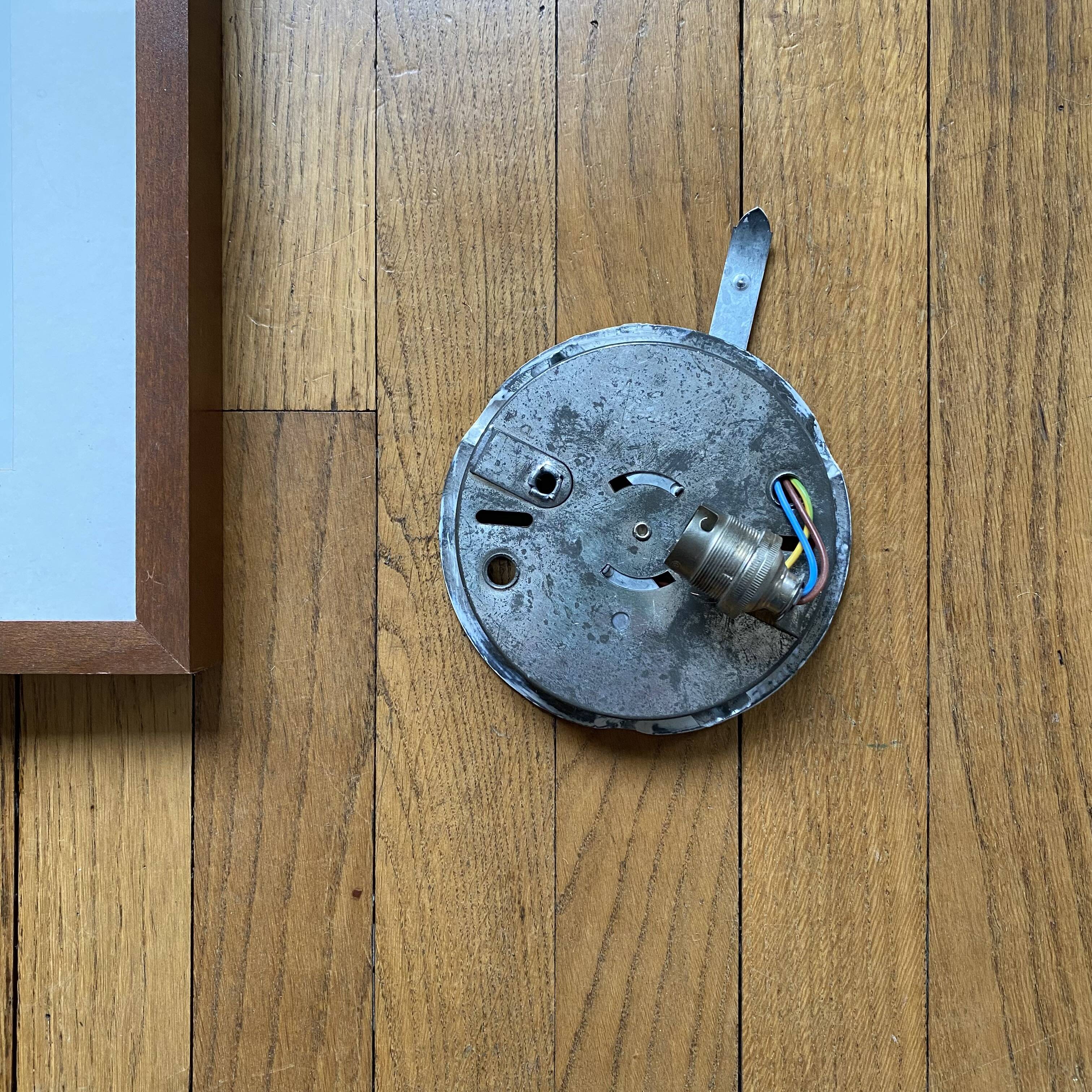 Applique murale opaline plafonnier ancien demi sphérique demi lune 25 cm en