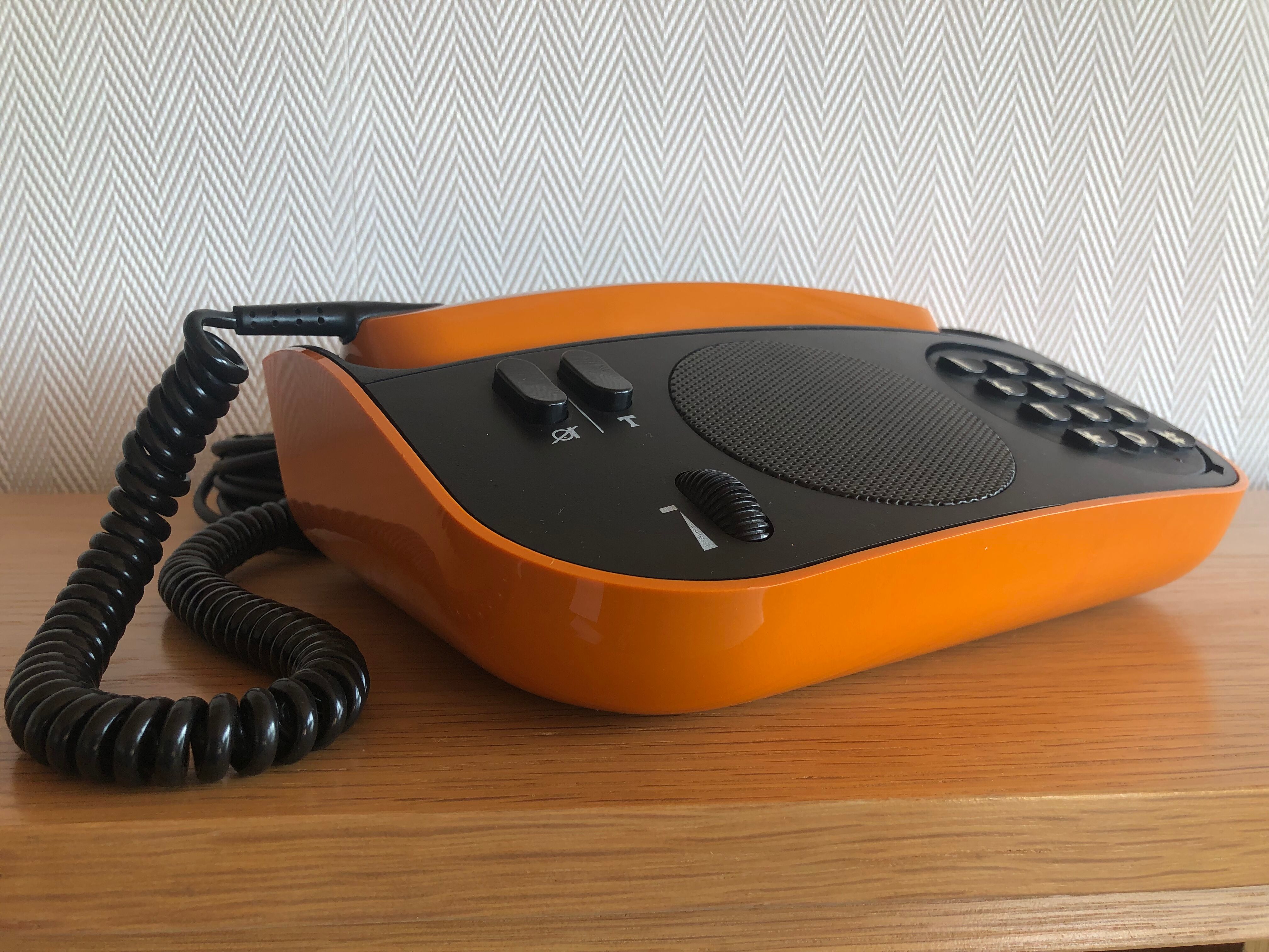 Vintage PTT Phone Telic t75 Orange from 1975
