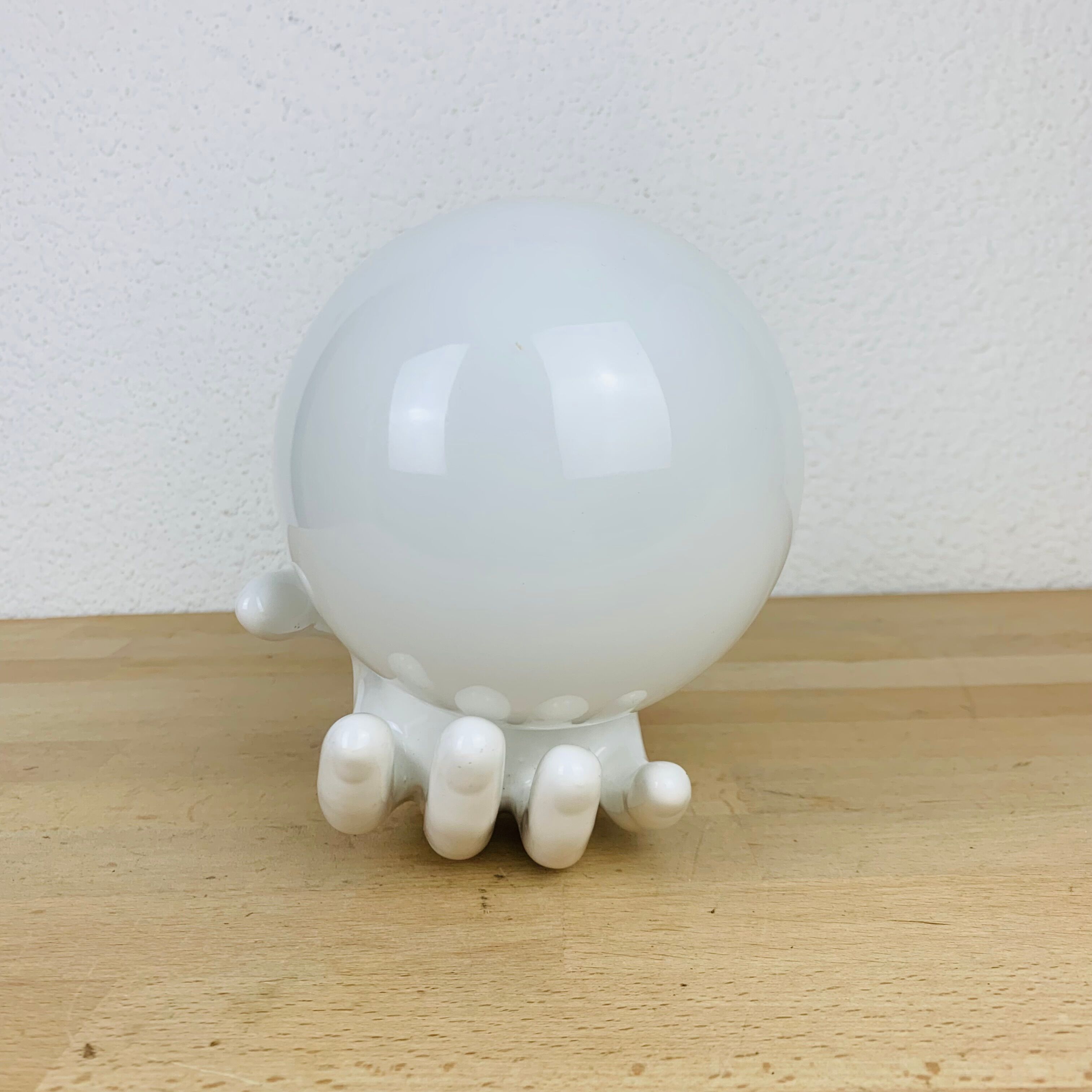 White and opaline ceramic hand wall lamp