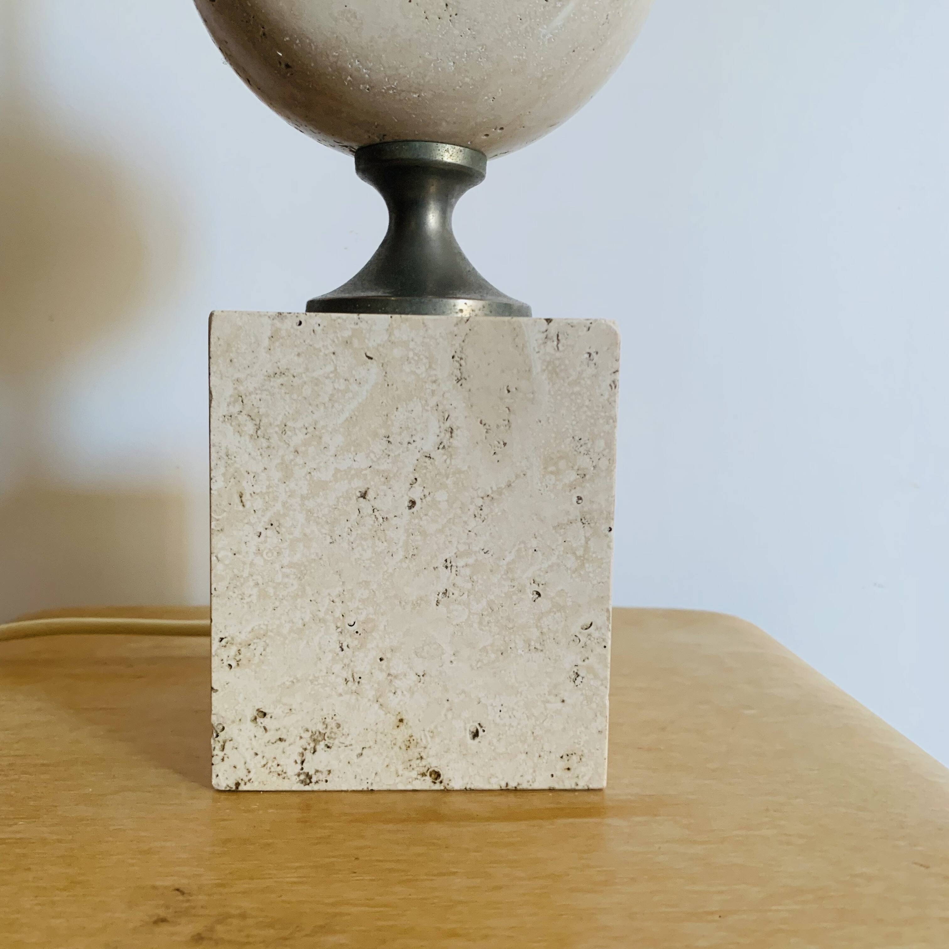 Pied de lampe Philippe Barbier en travertin – années 1970