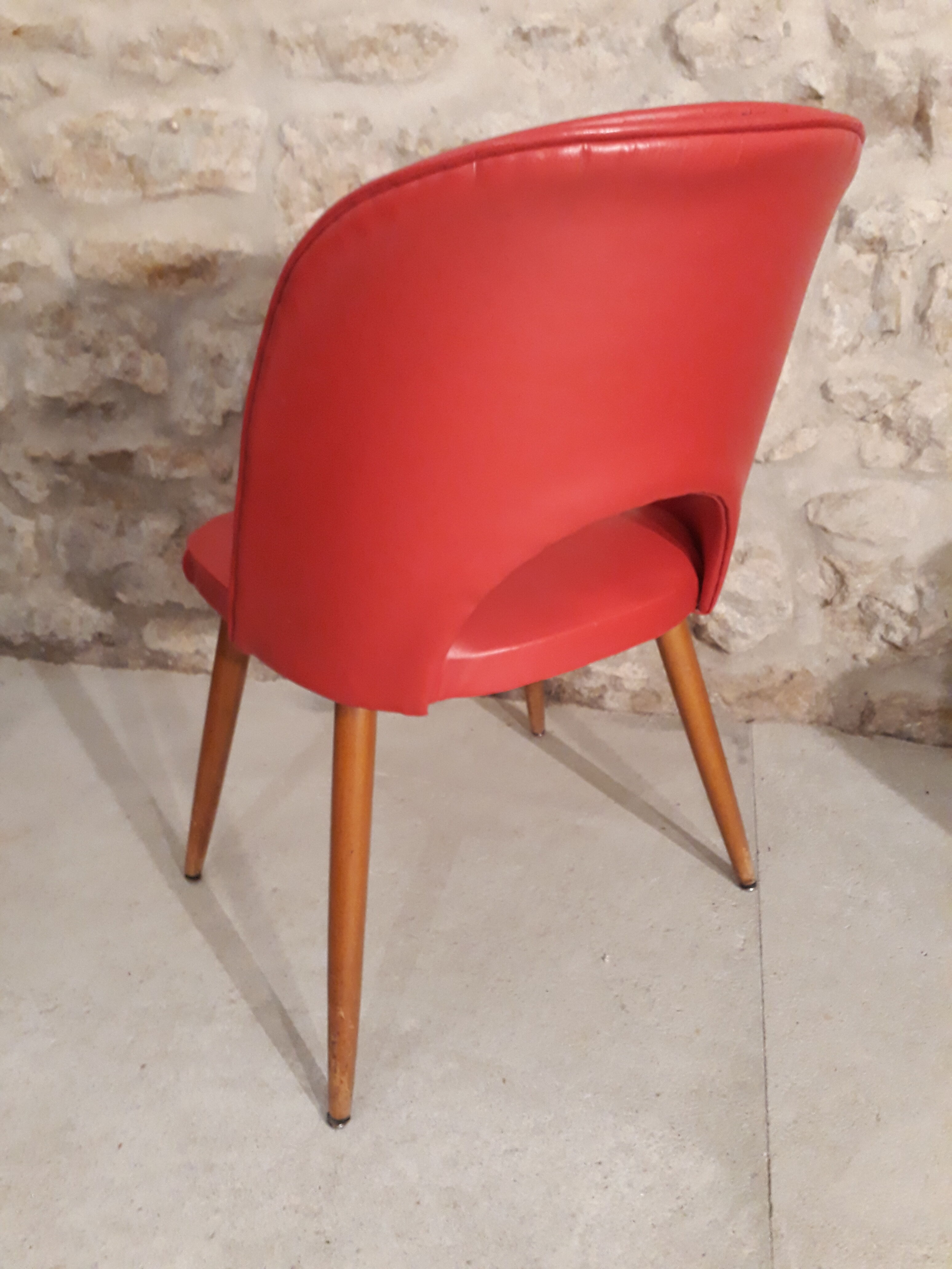 Red vintage leatherette barrel Chair
