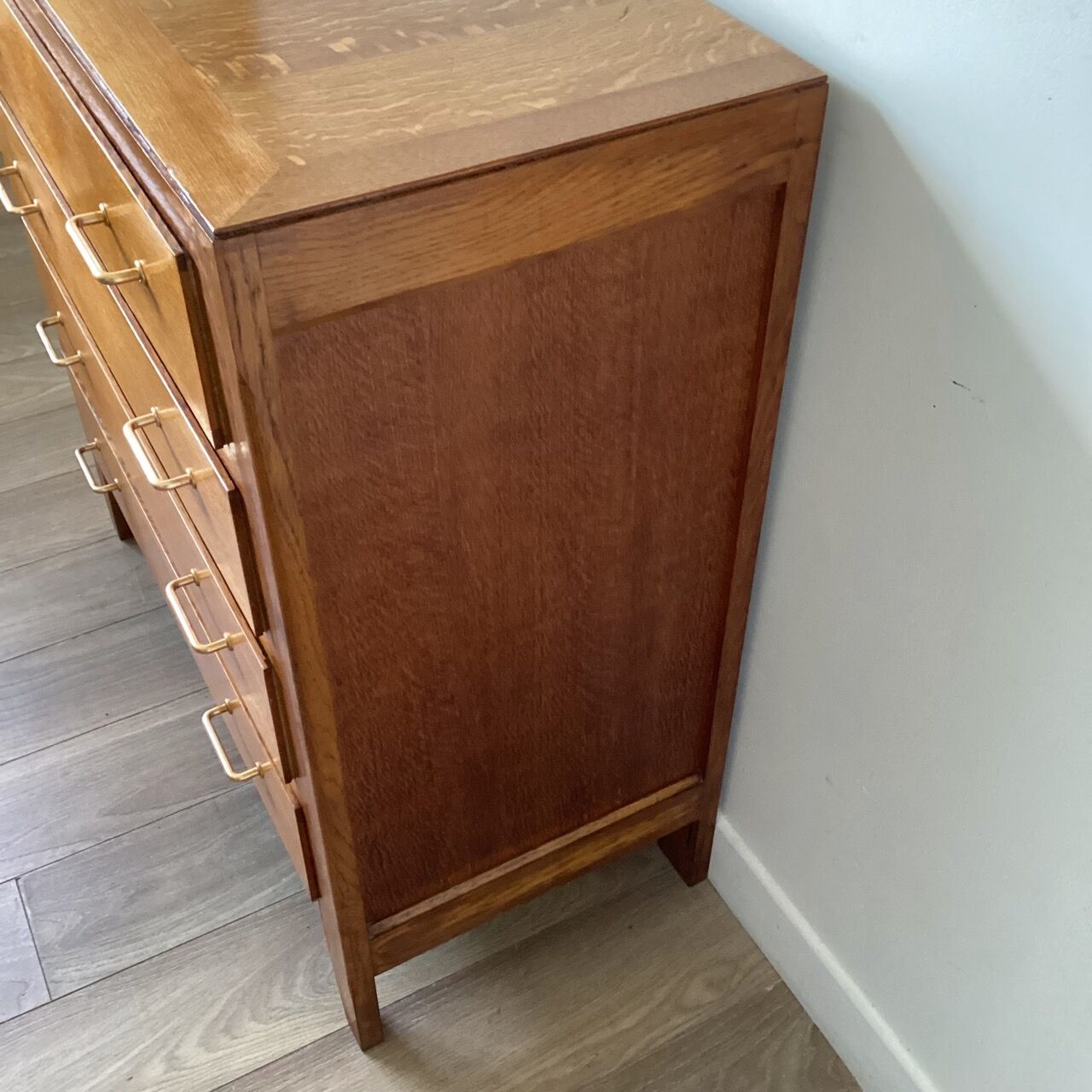 Commode vintage